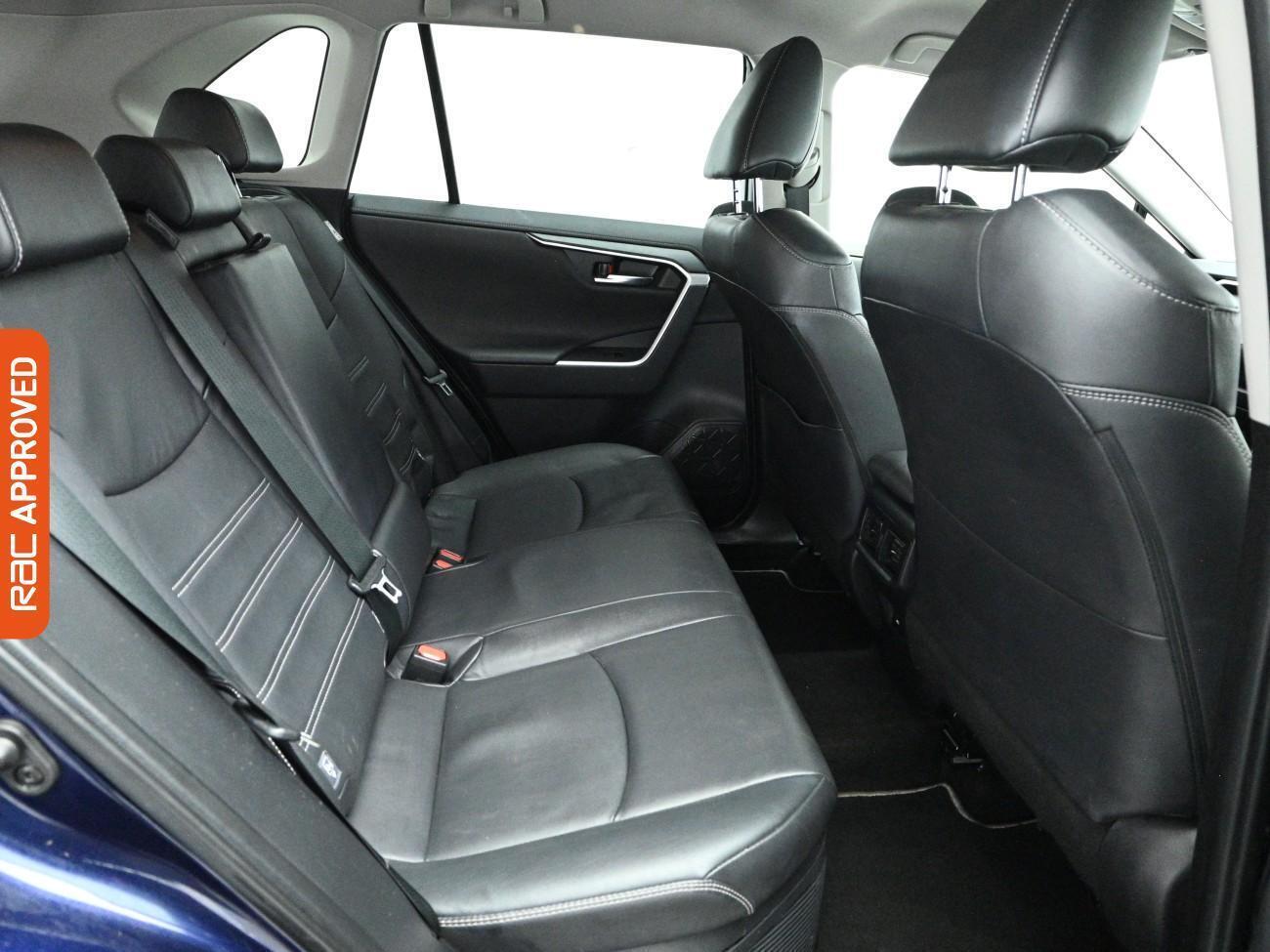 Toyota Rav4 view 13