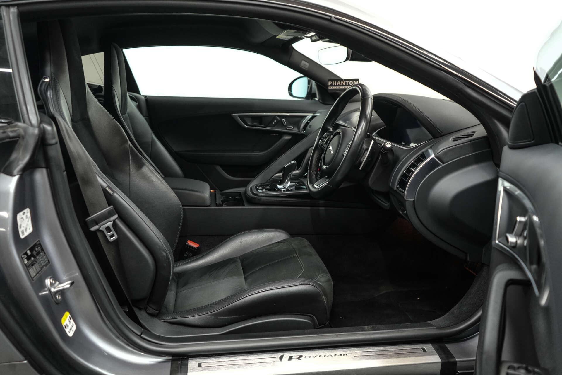 Jaguar F-Type view 16