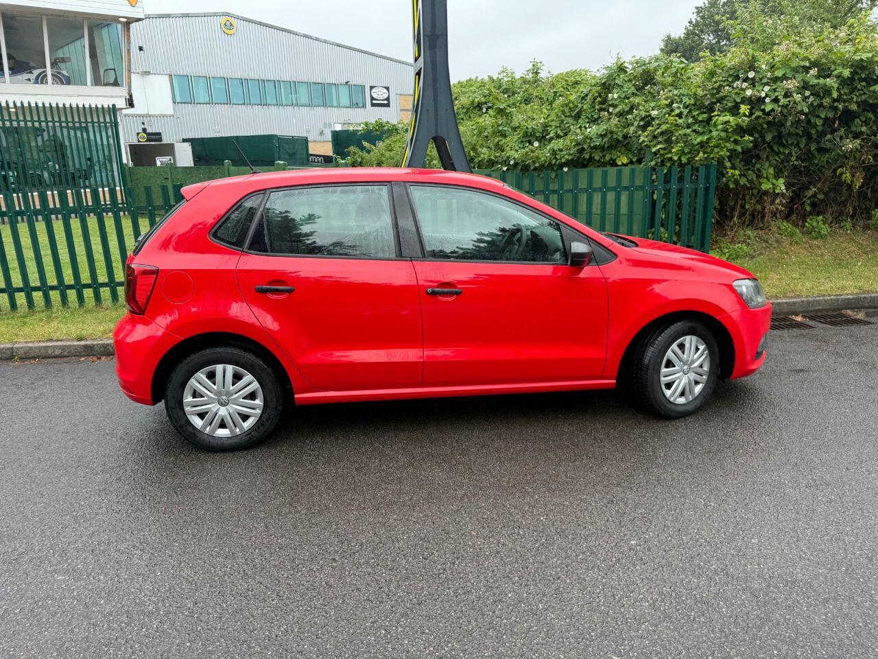 Volkswagen Polo view 13