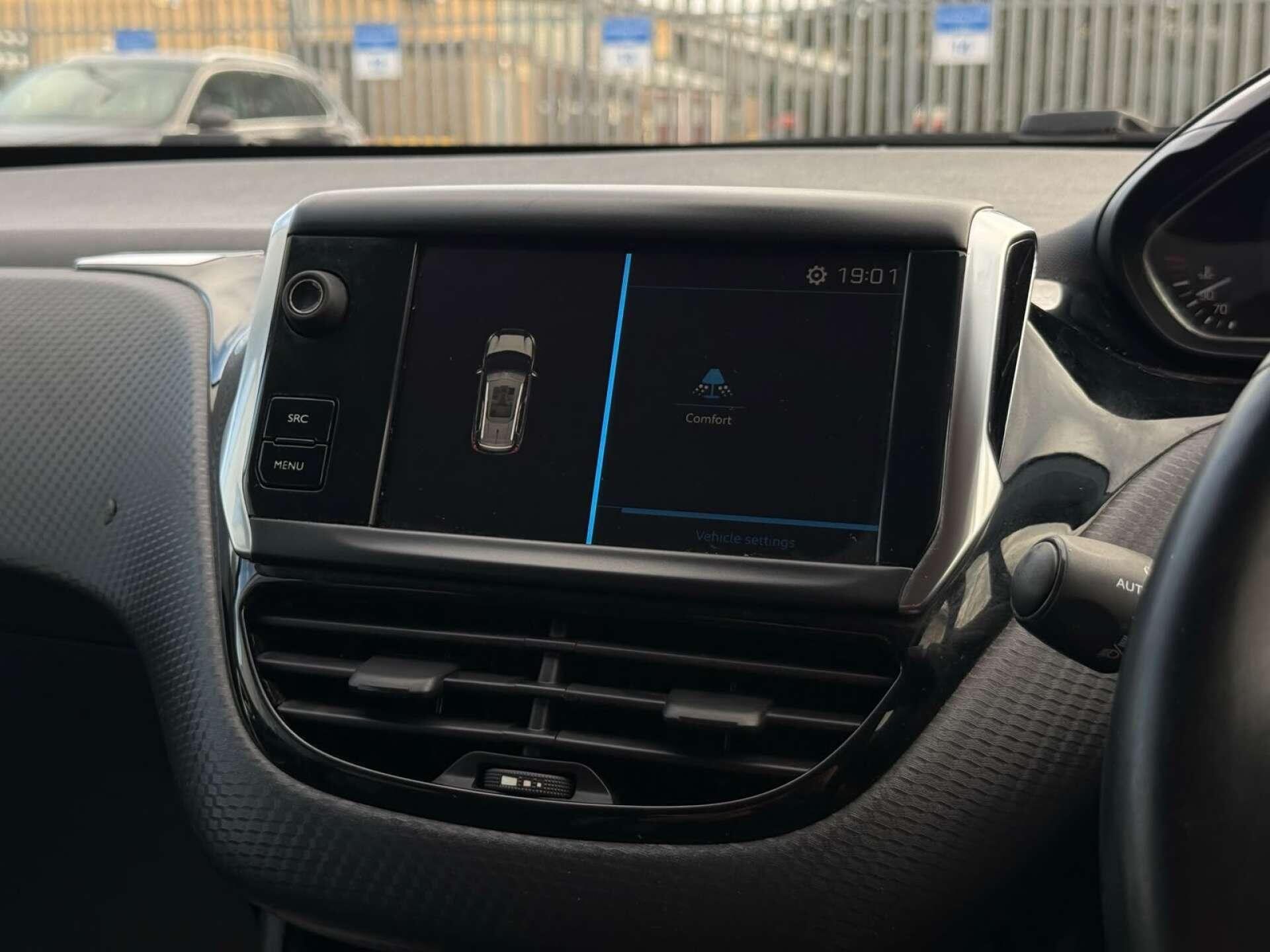 Peugeot 2008 view 74