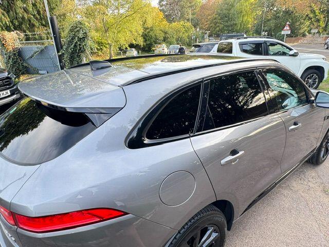 Jaguar F-Pace view 21