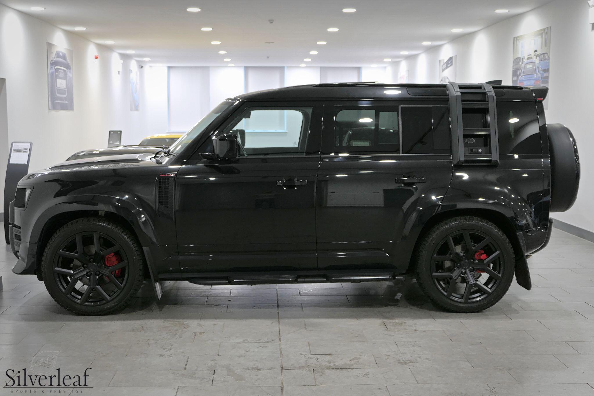 Land Rover Defender view 4
