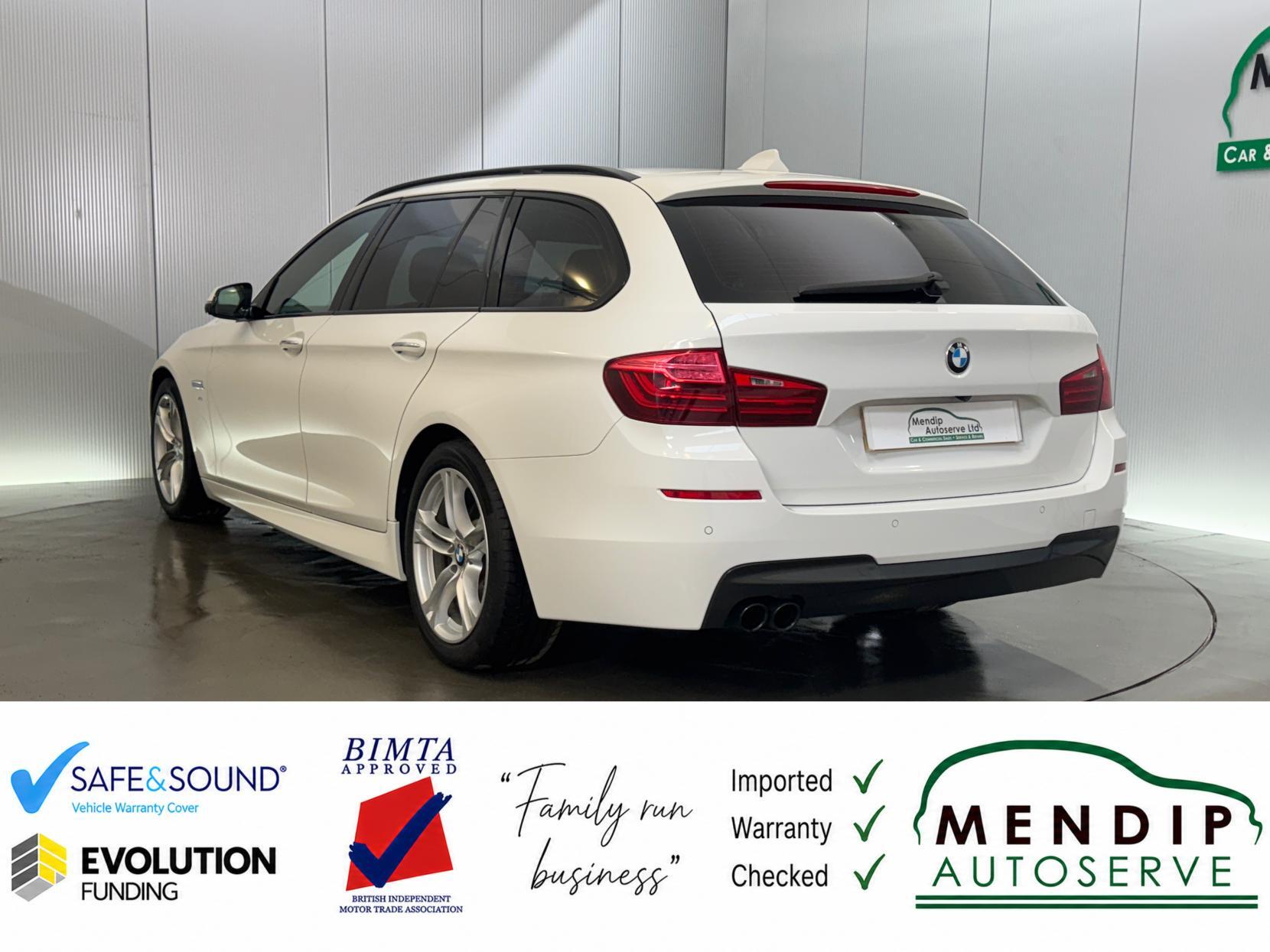 BMW 5 Series view 13