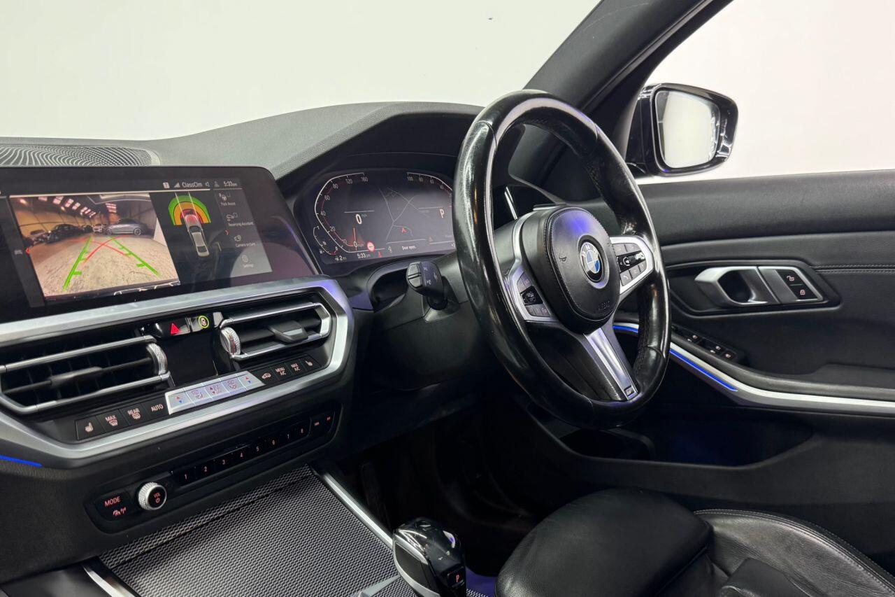 BMW 3 Series view 36
