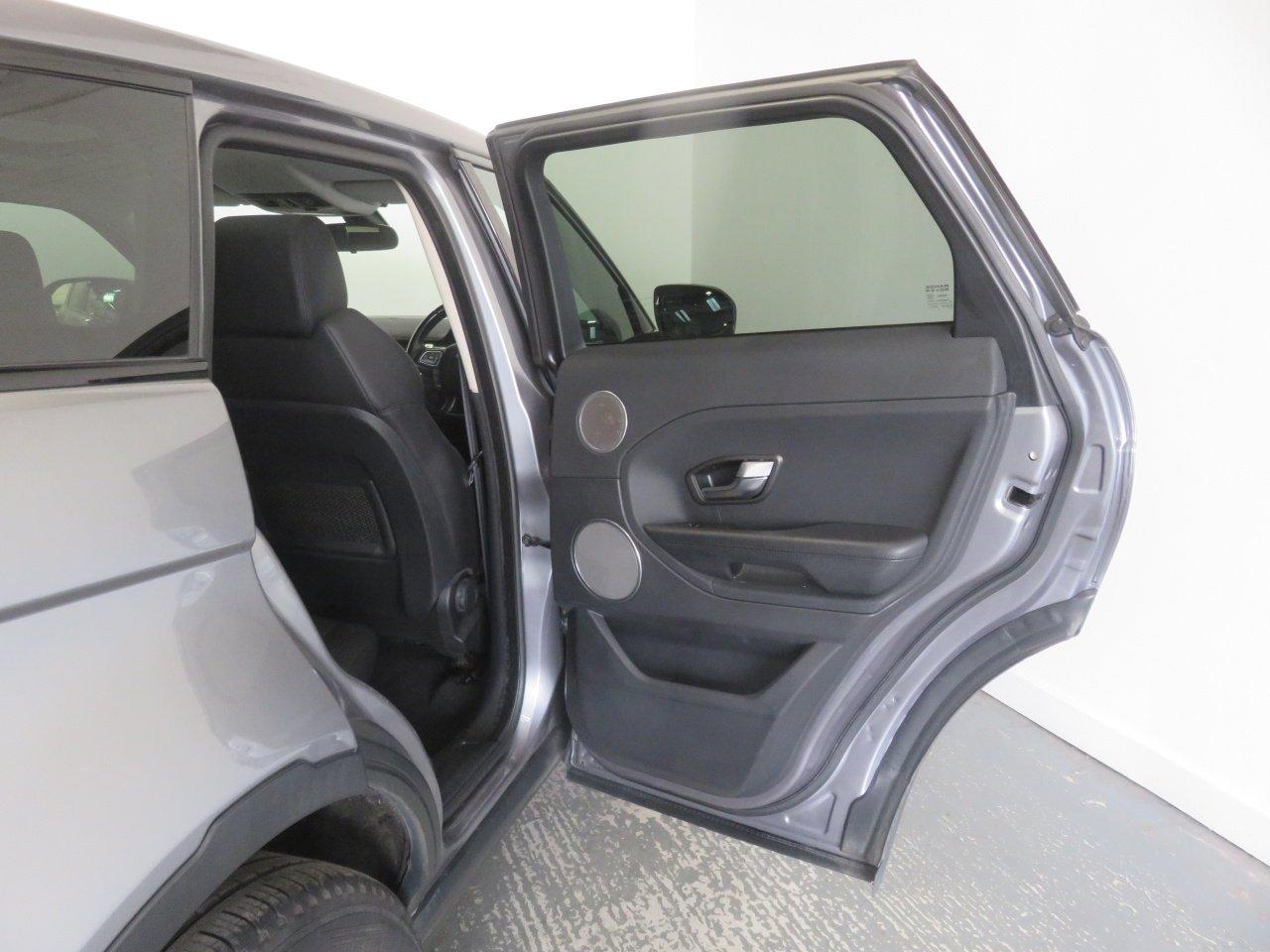 Land Rover Range Rover Evoque view 27