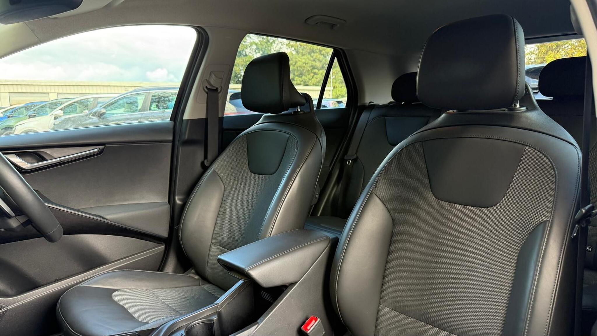 Kia Niro view 25