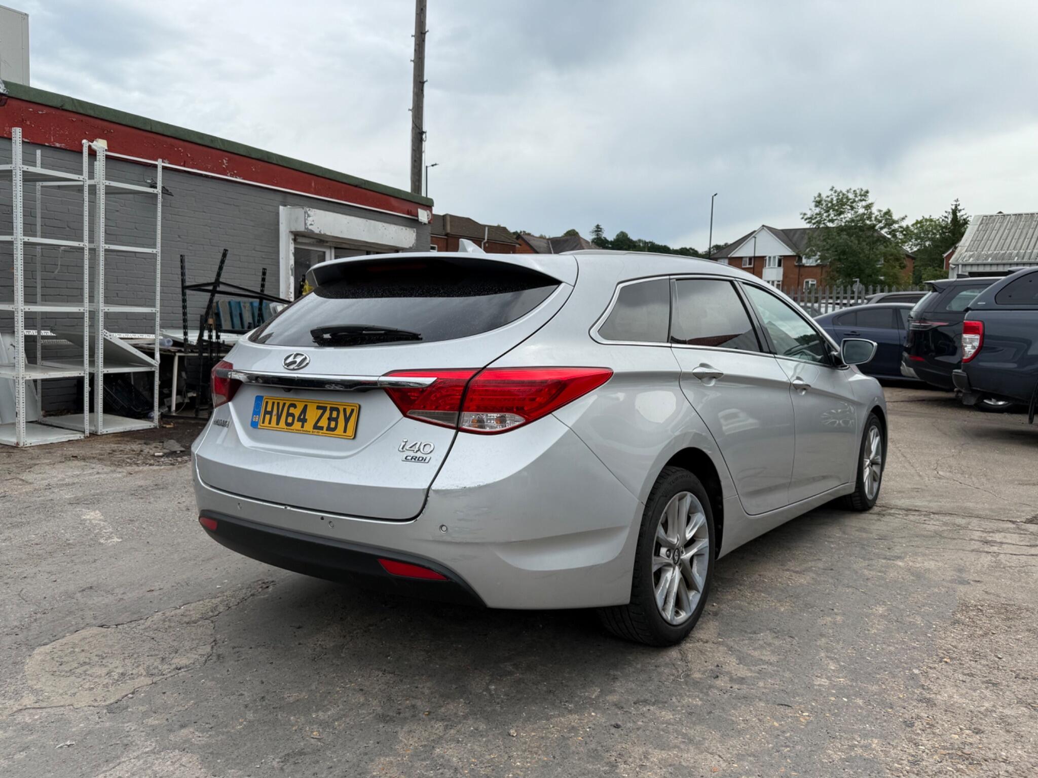 Hyundai I40 view 2