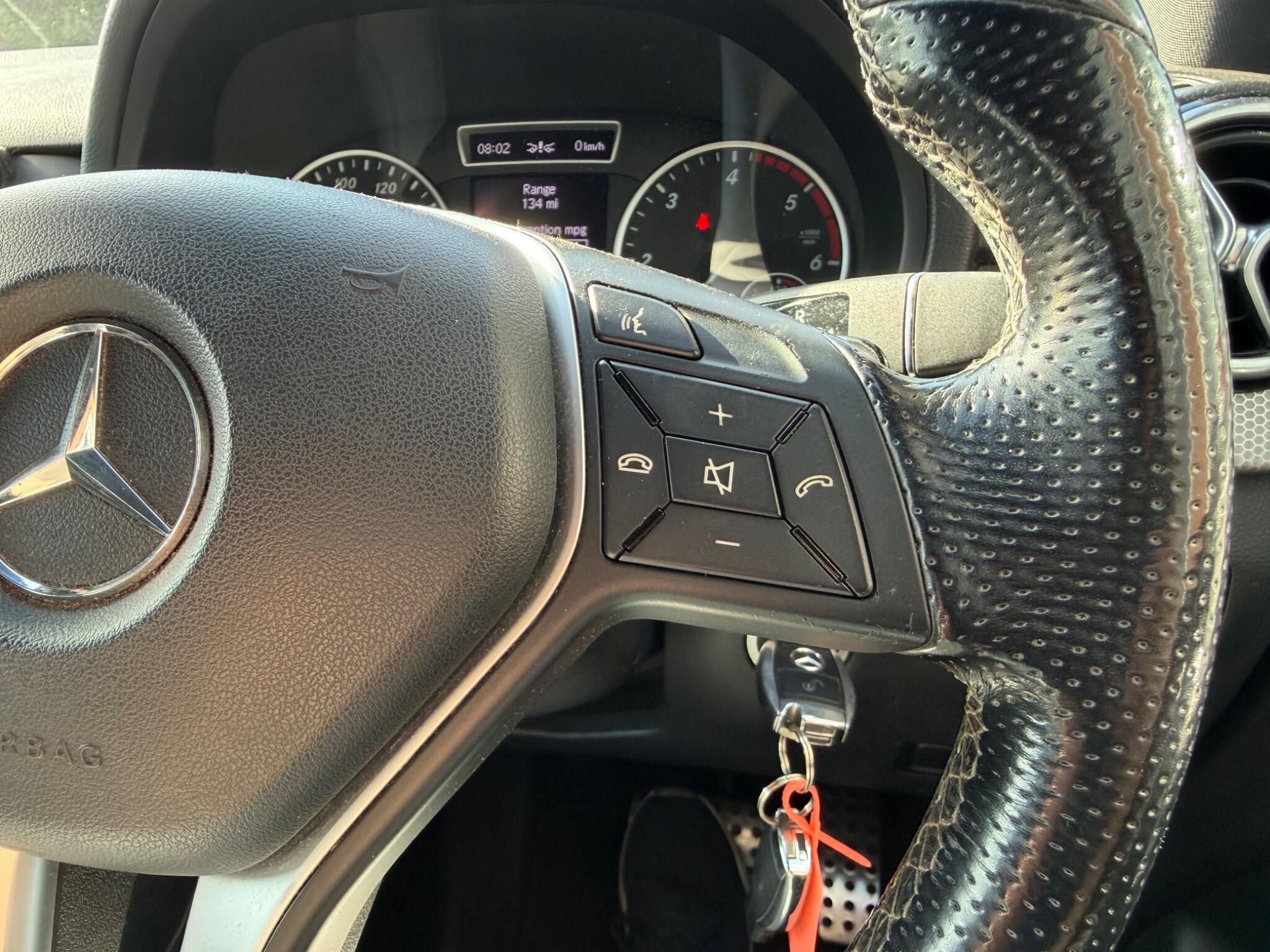 Mercedes-Benz B-Class view 24