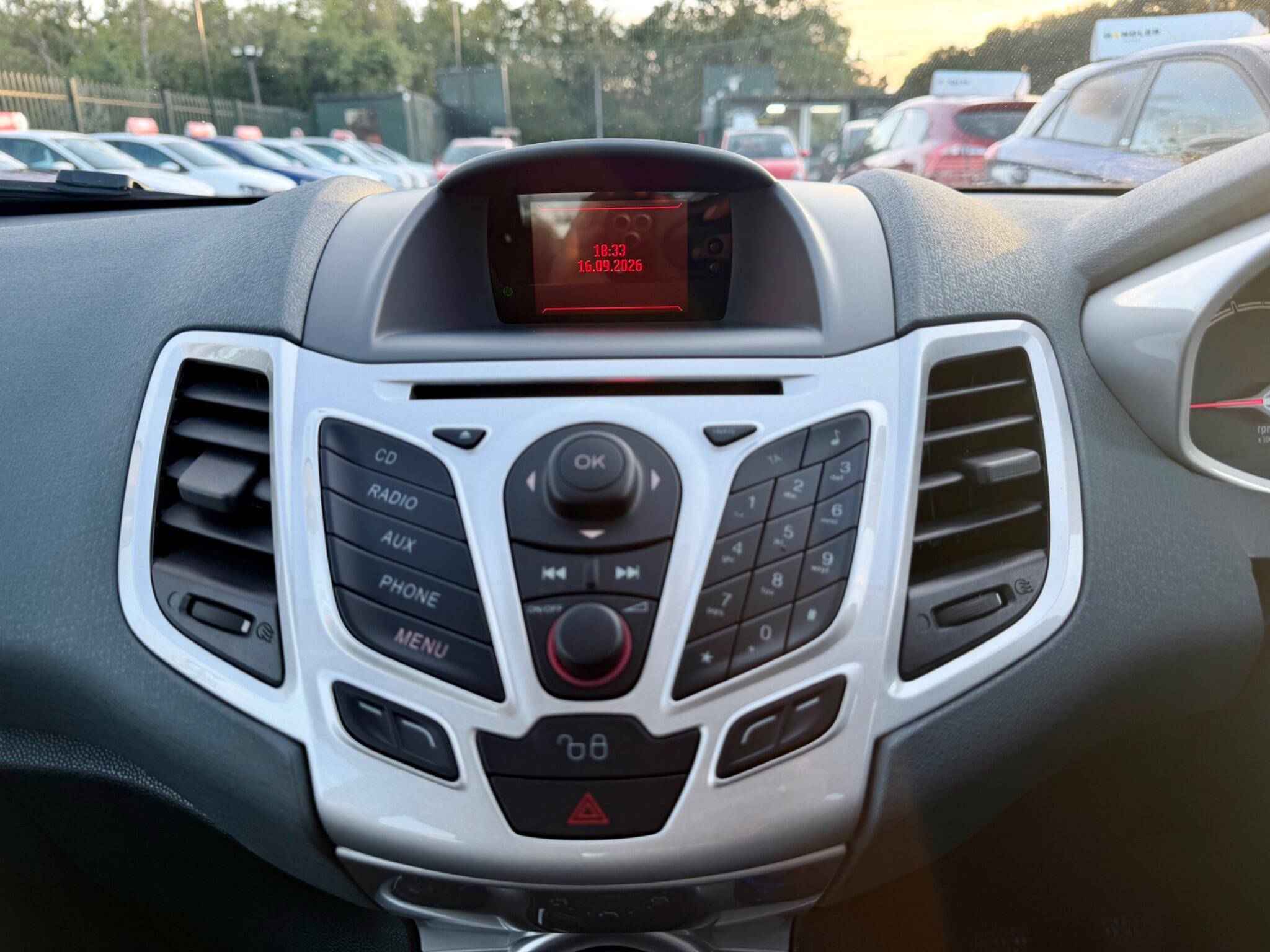 Ford Fiesta view 43