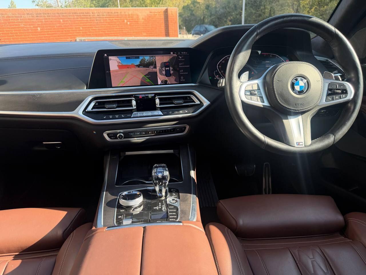 BMW X7 view 33