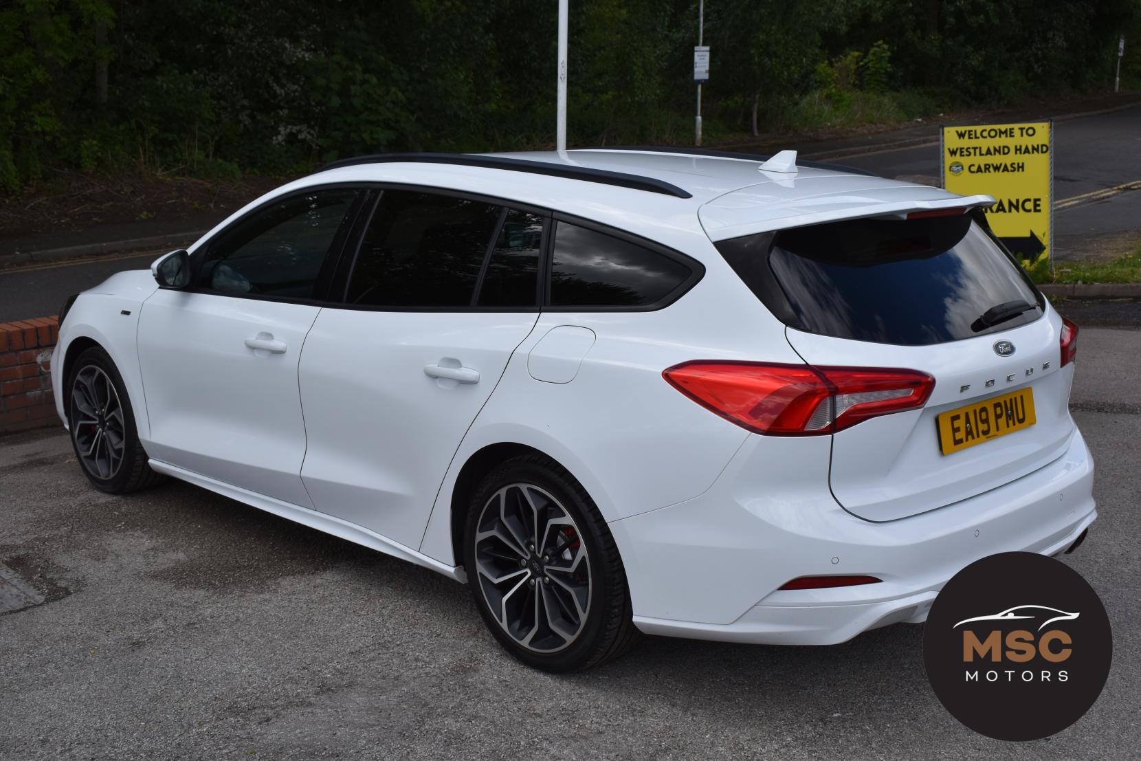 Ford Focus view 13