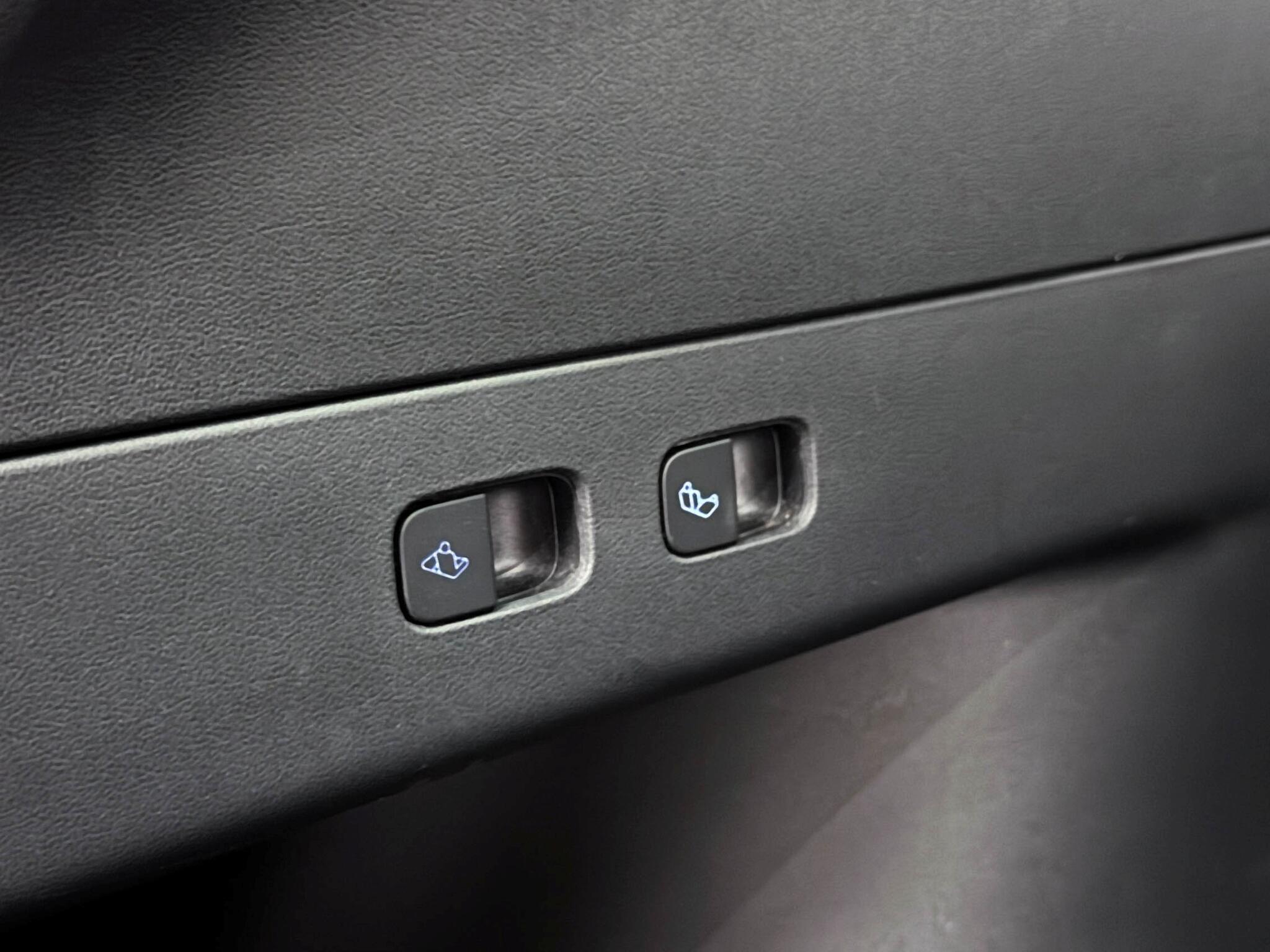 Tesla Model Y view 27