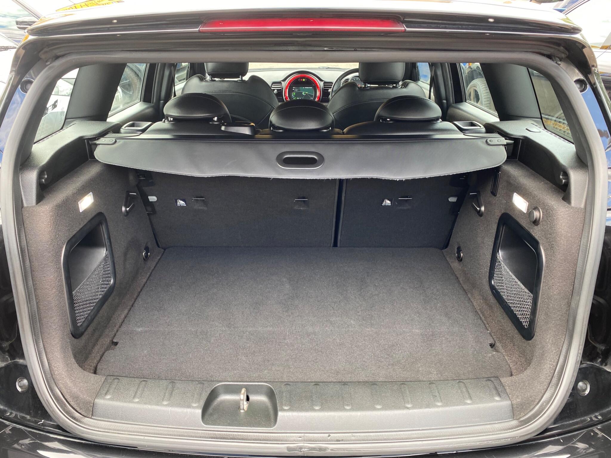 Mini Clubman view 34
