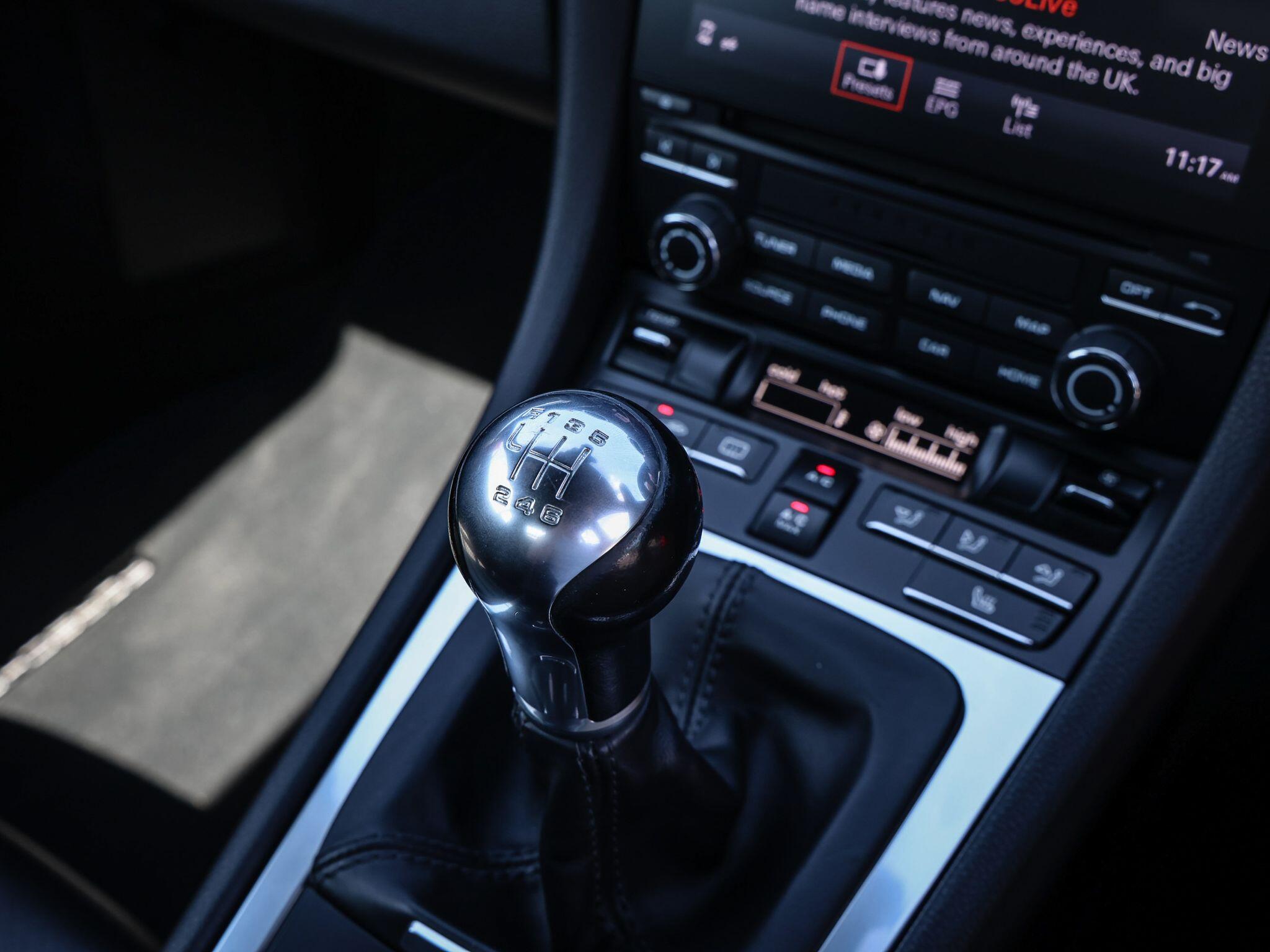 Porsche Cayman view 42