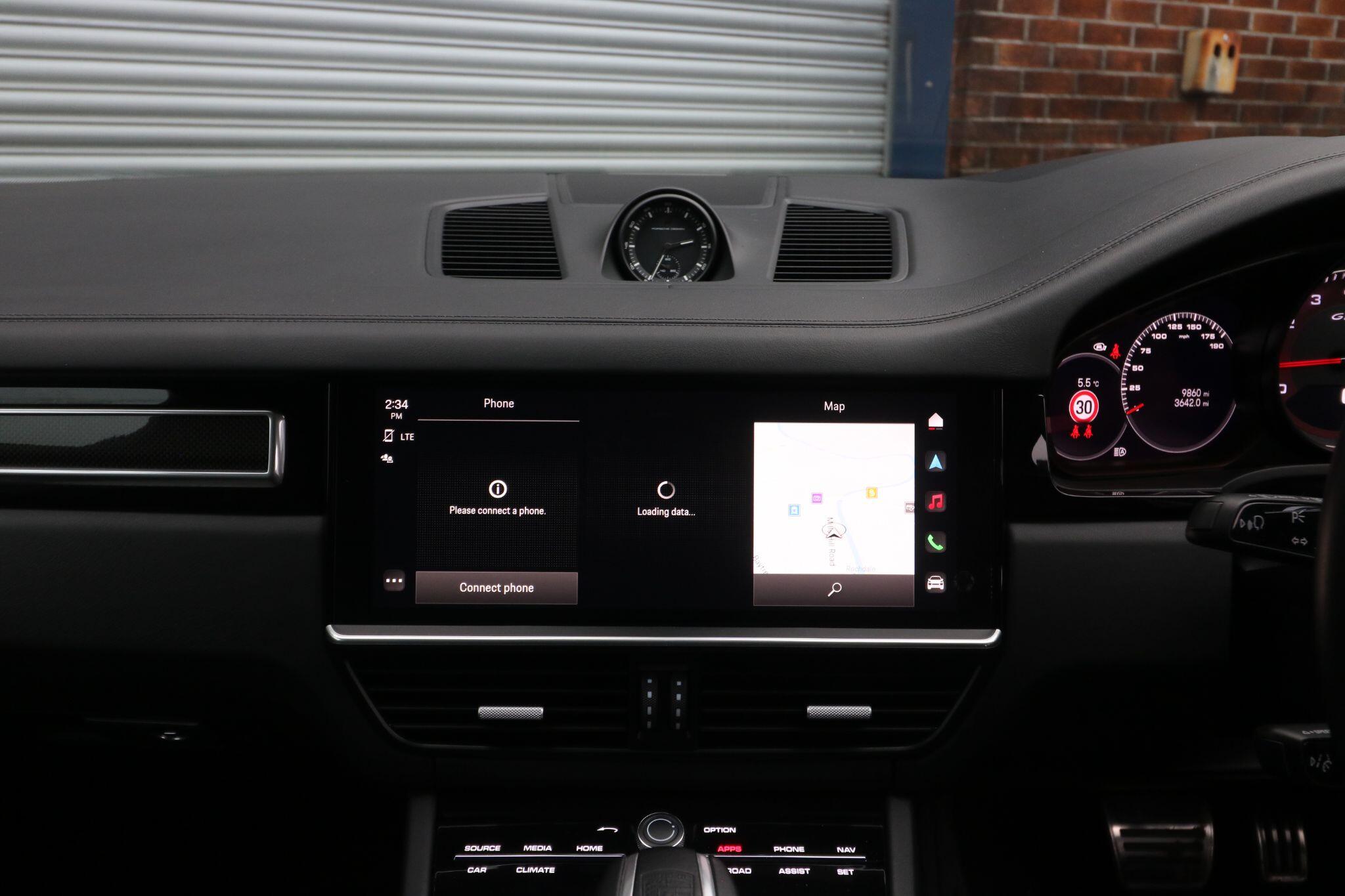 Porsche Cayenne view 20