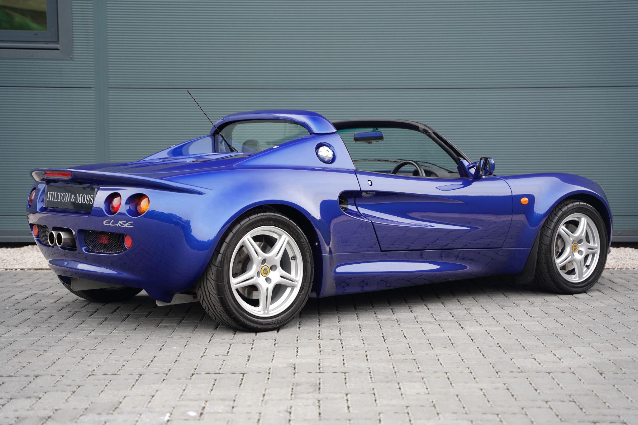 Lotus Elise view 5