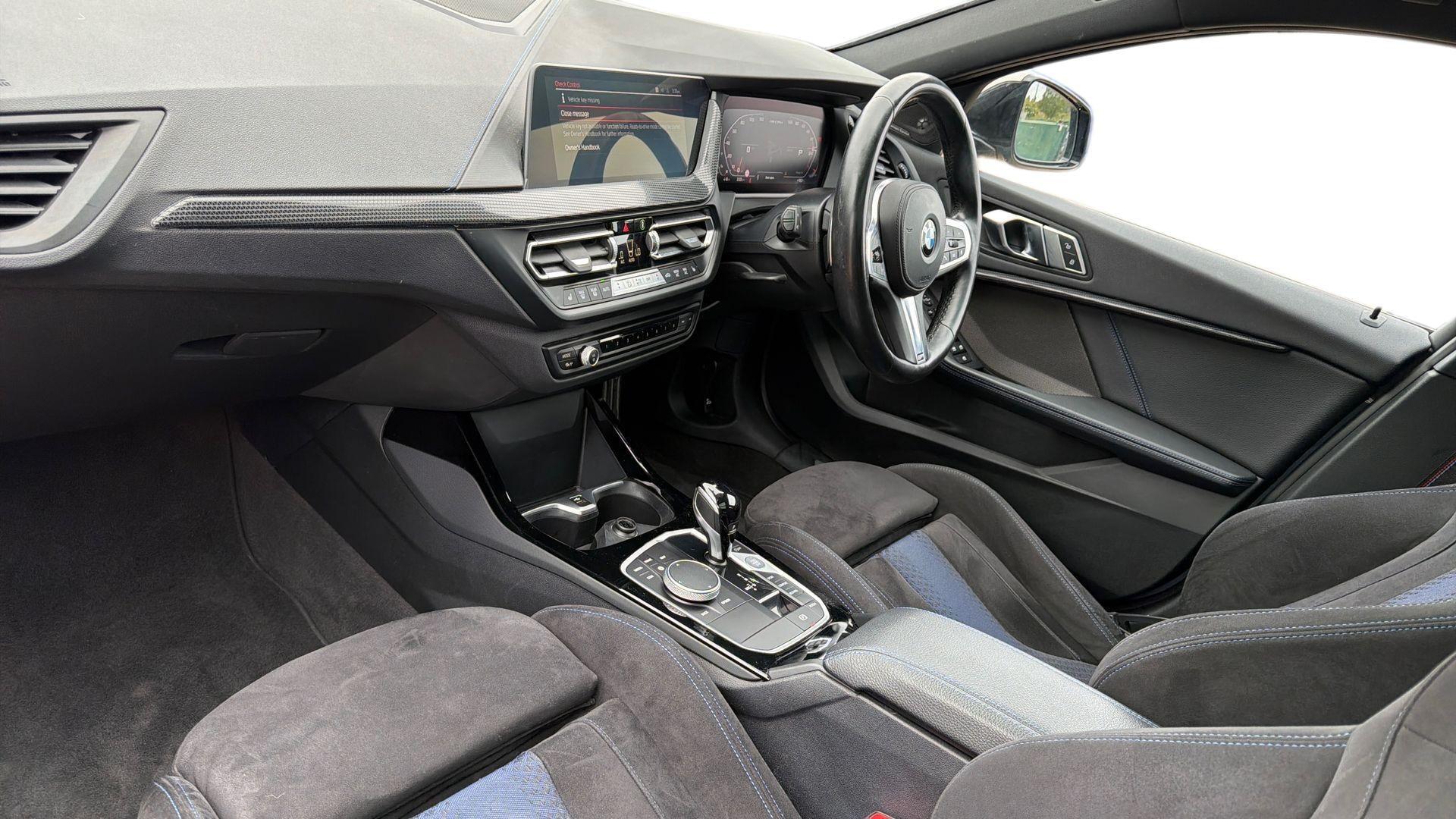 BMW 1 Series view 7