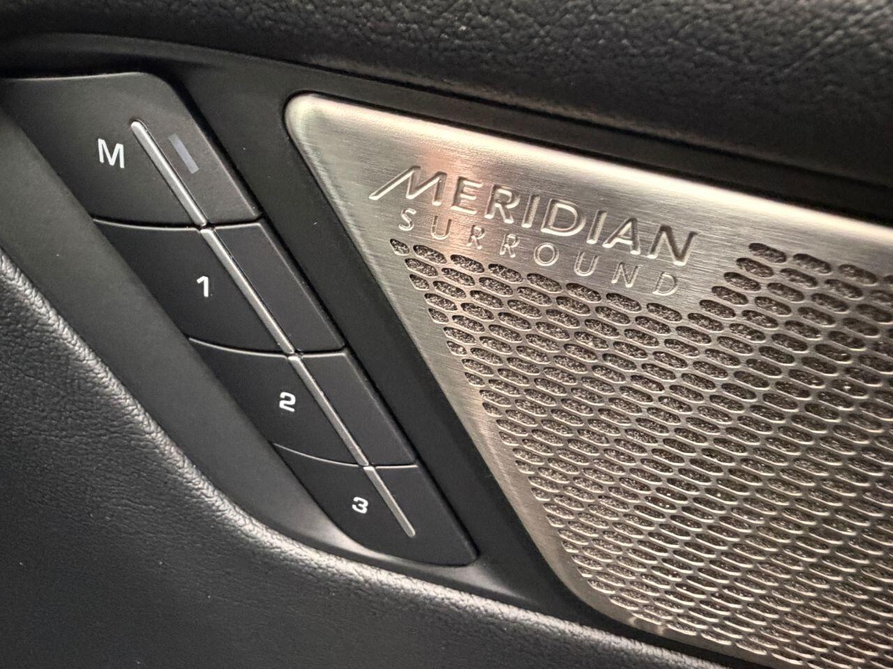 Jaguar I-Pace view 19