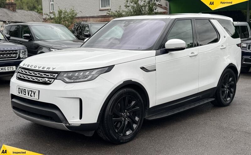 2019 Land Rover Discovery in White for sale