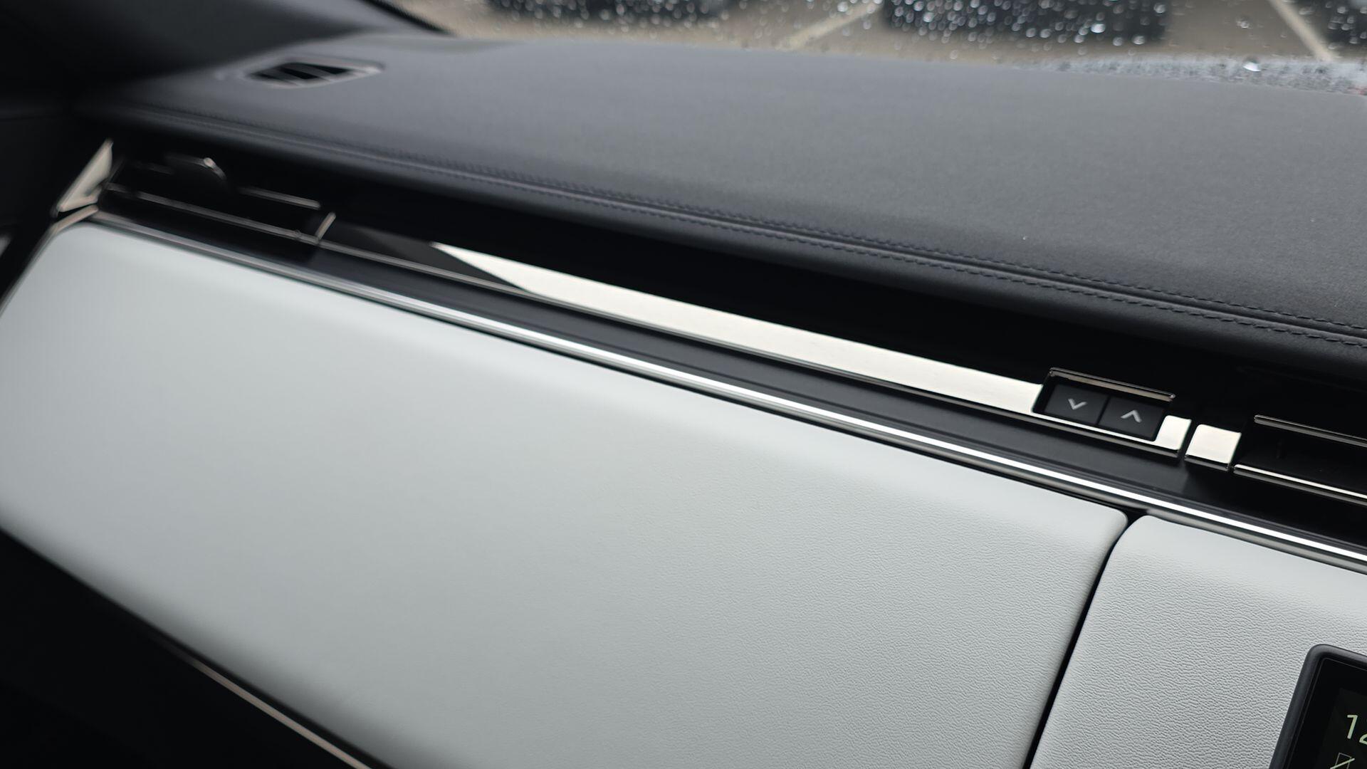 Land Rover Range Rover Sport view 28