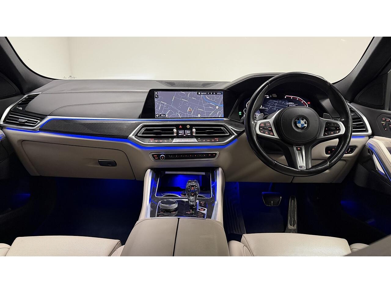 BMW X6 view 21