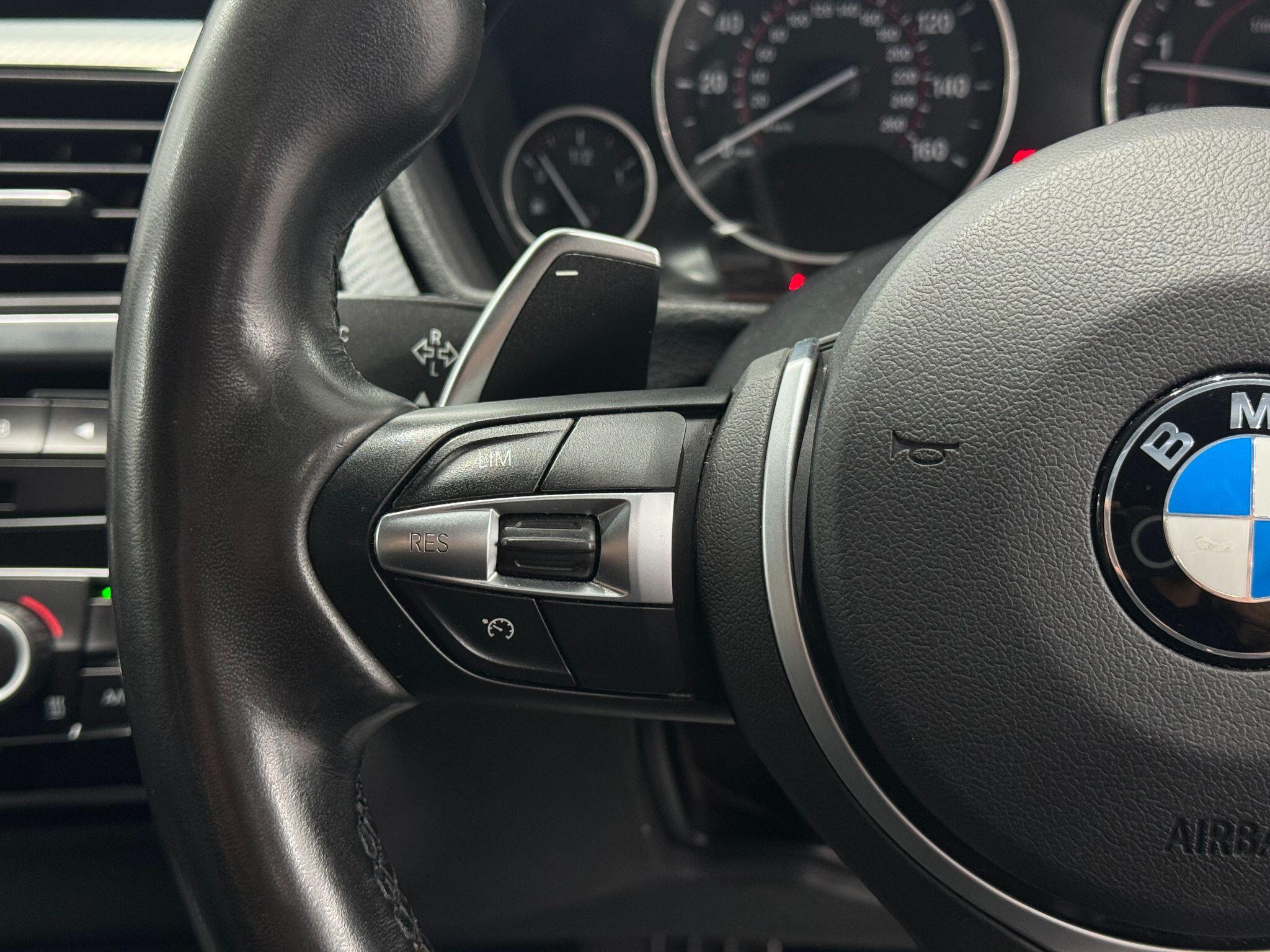 BMW 3 Series view 28