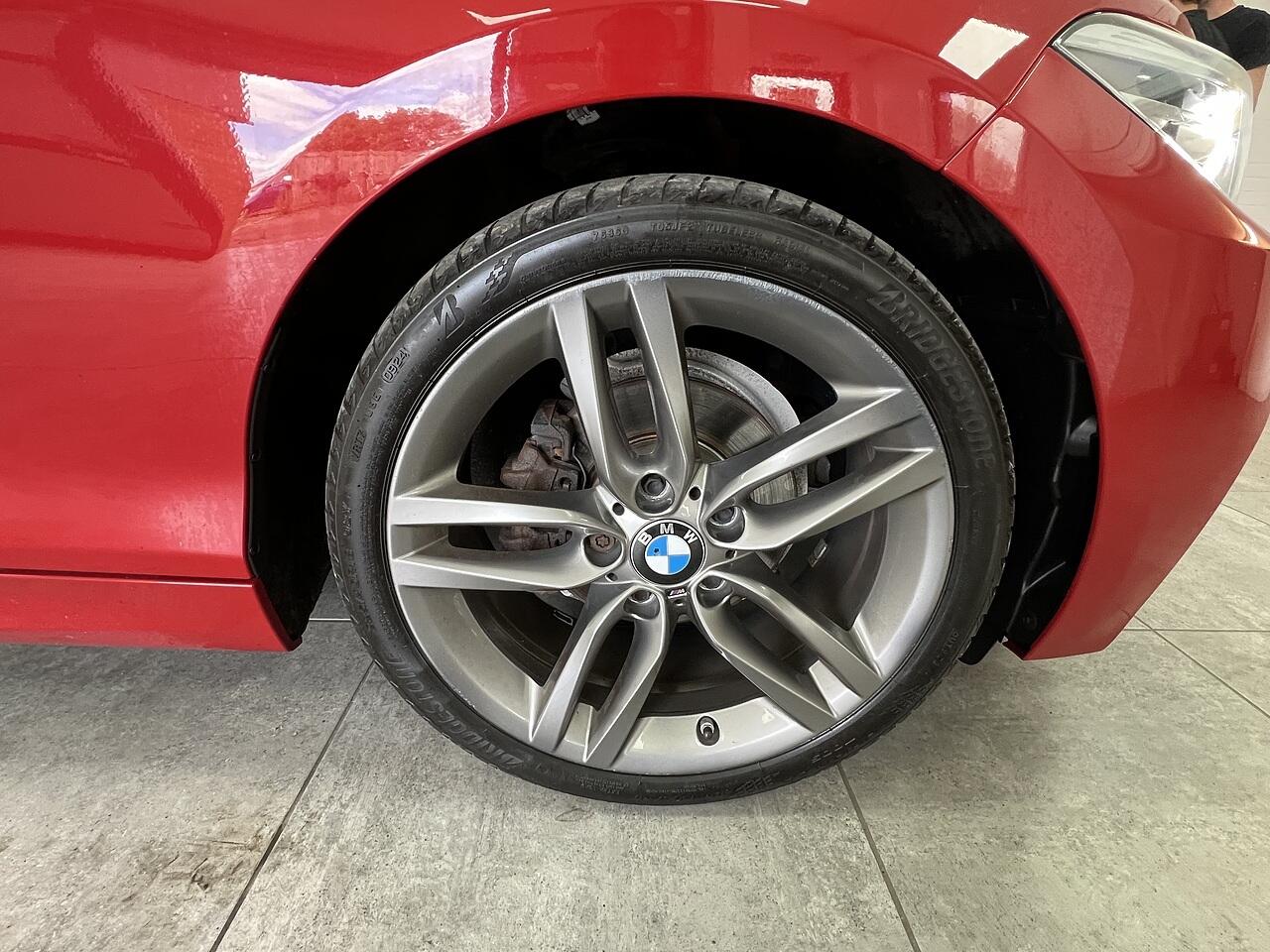 BMW 2 Series view 21