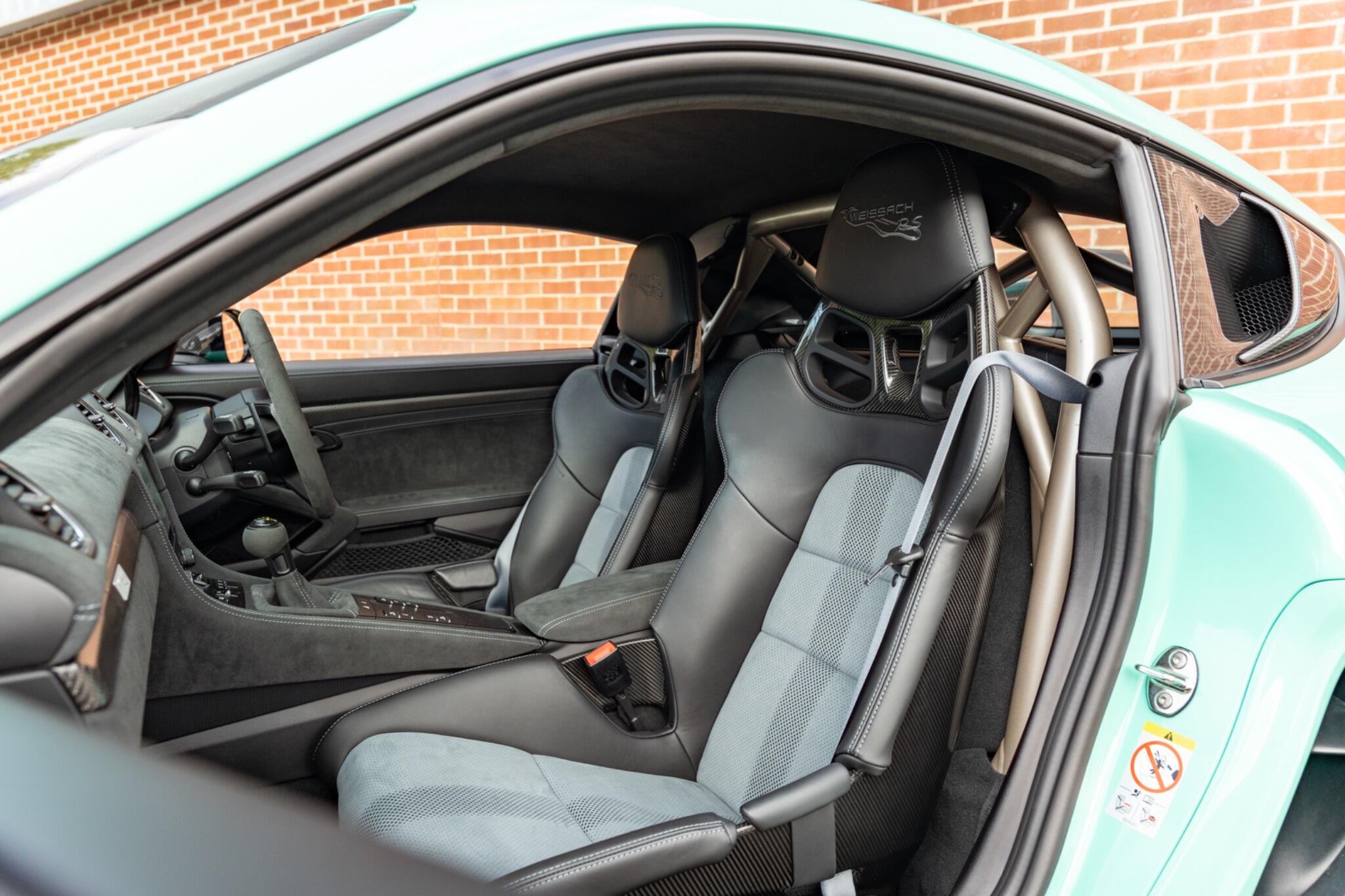 Porsche Cayman view 29