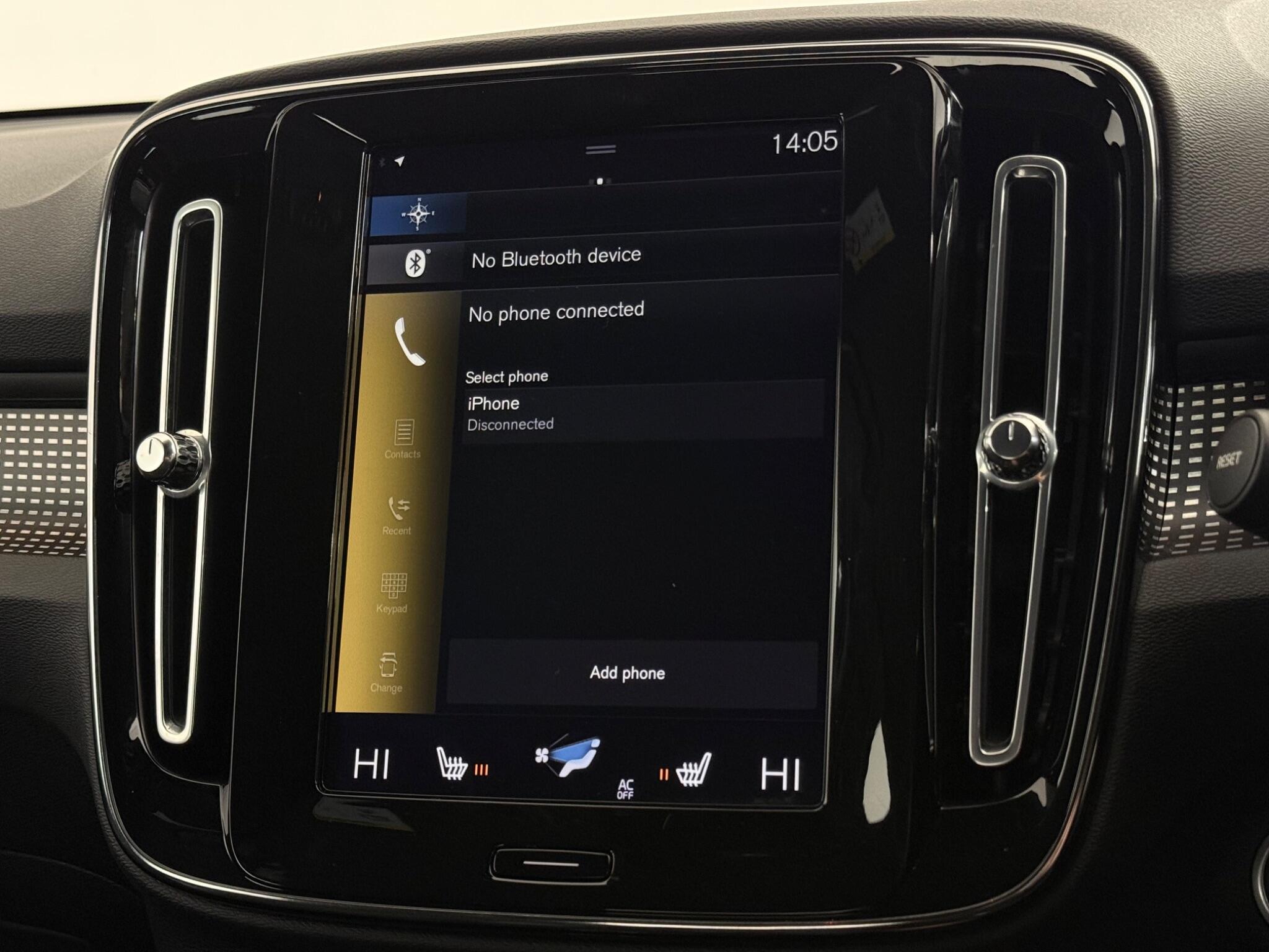 Volvo XC40 view 29
