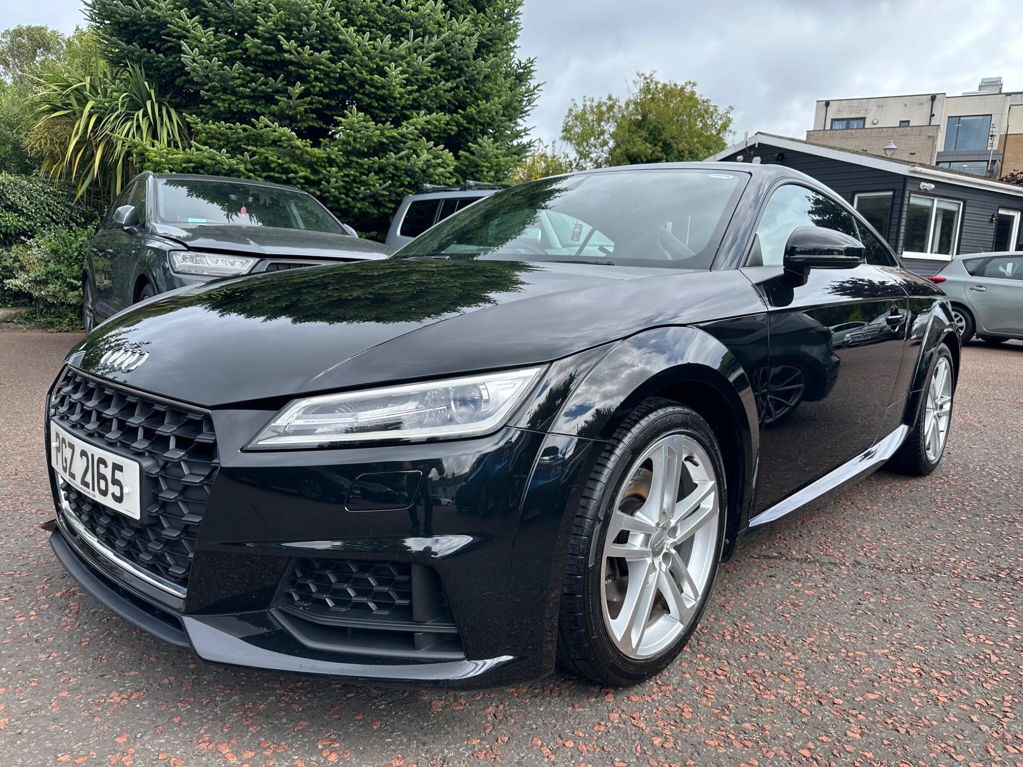 Audi TT view 3