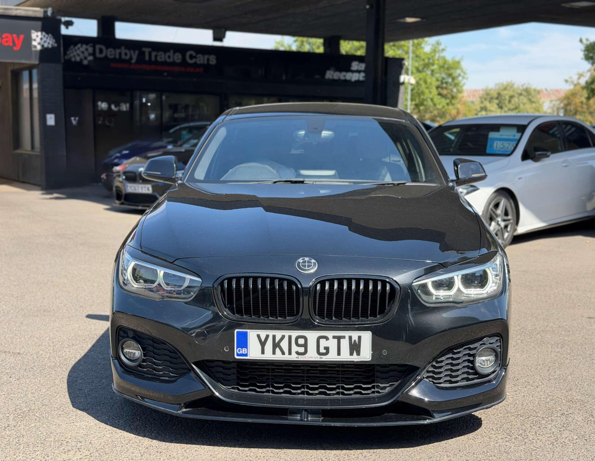 BMW 1 Series view 5