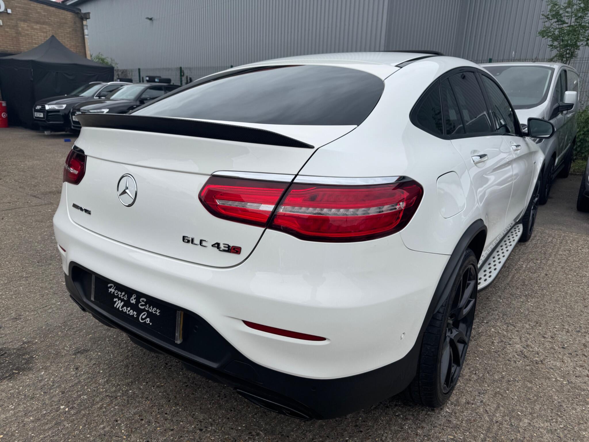 Mercedes-Benz GLC view 16