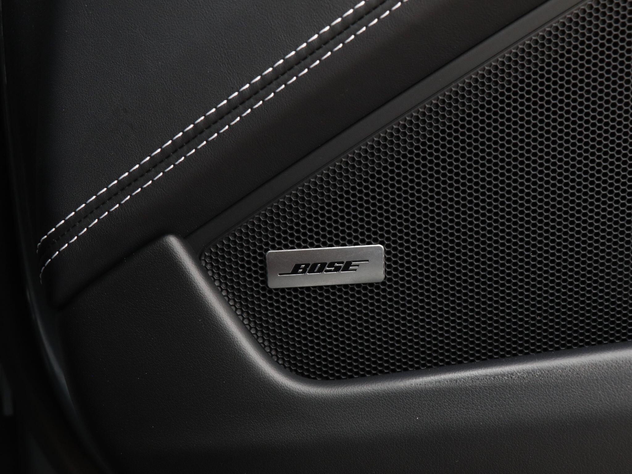 Porsche 911 view 22