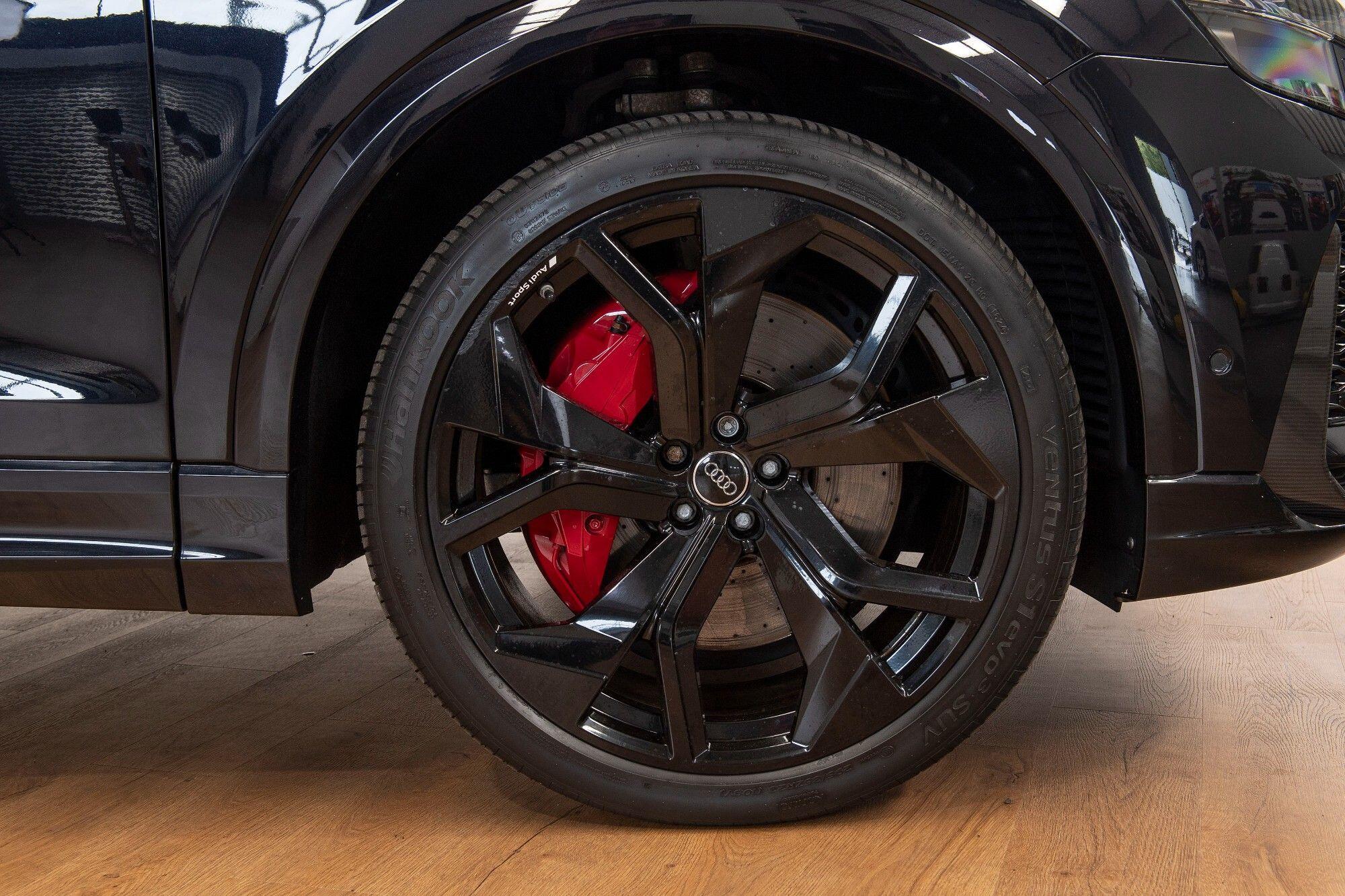 Audi RSQ8 view 35