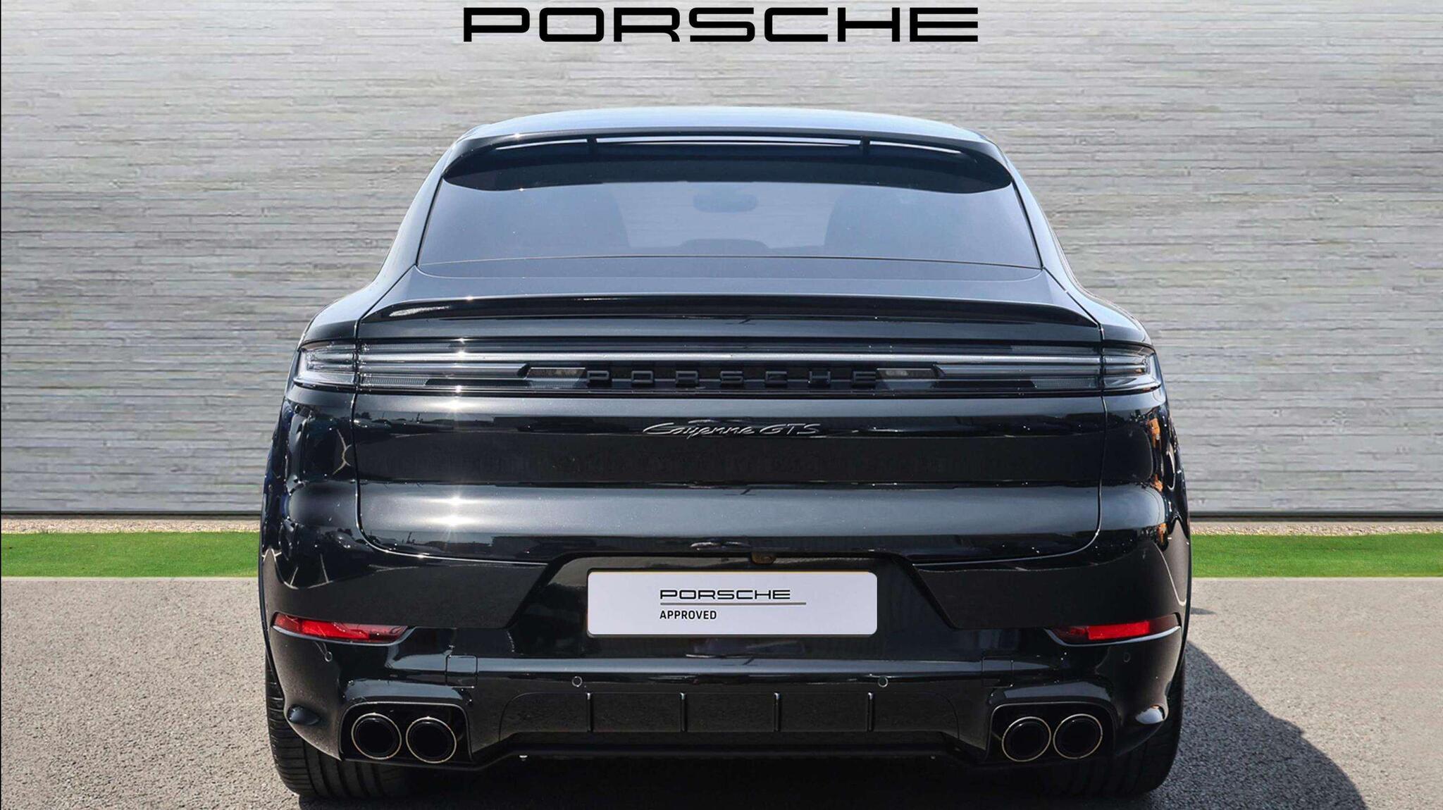 Porsche Cayenne view 6
