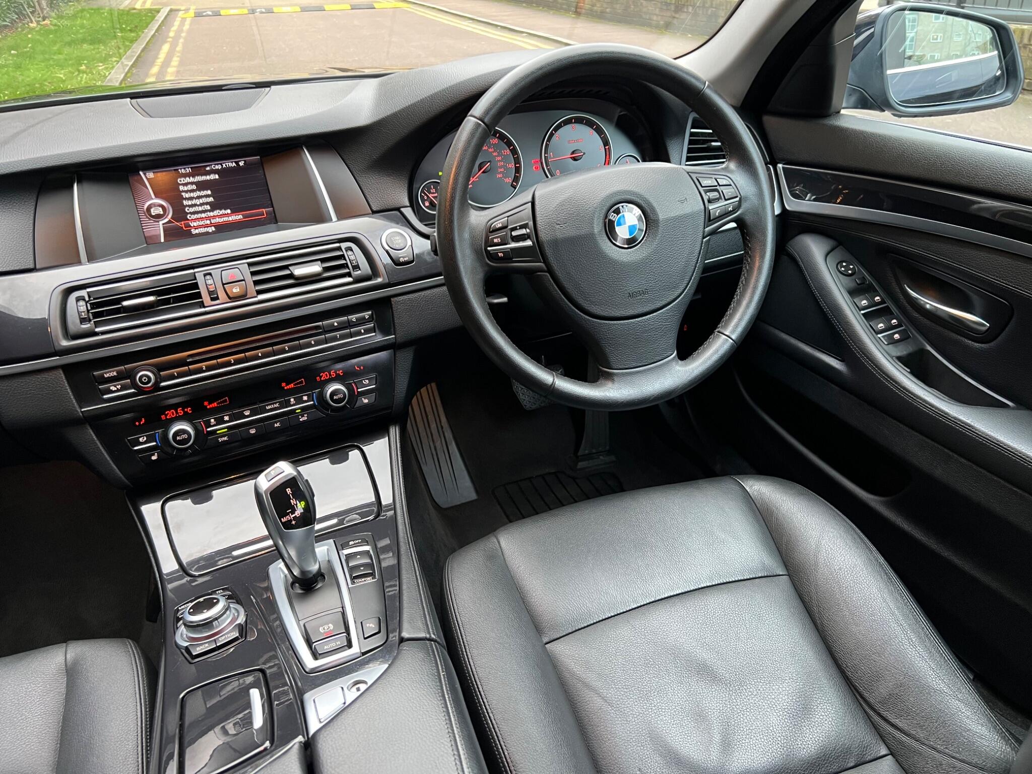 BMW 5 Series view 16