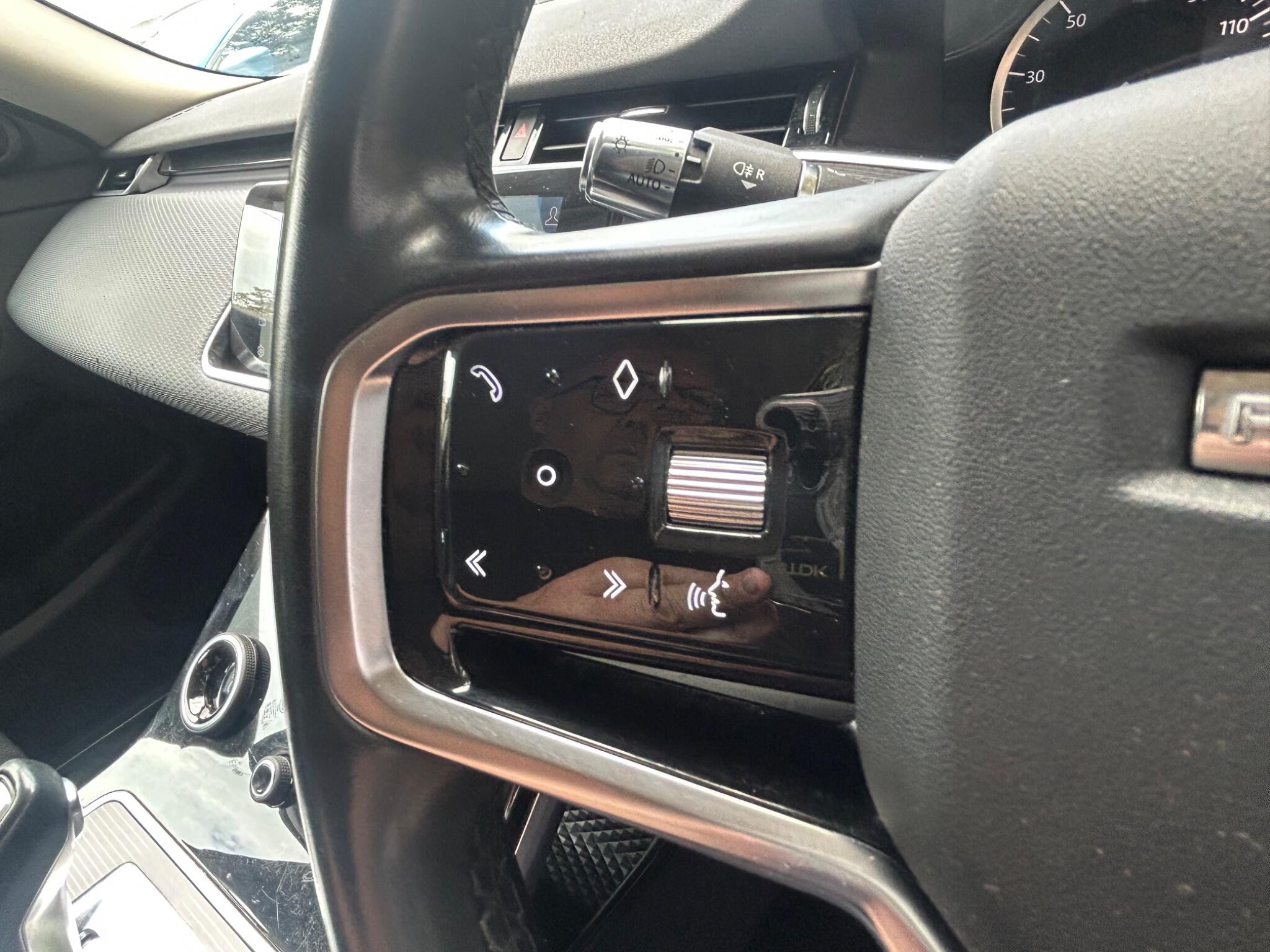 Land Rover Range Rover Evoque view 23