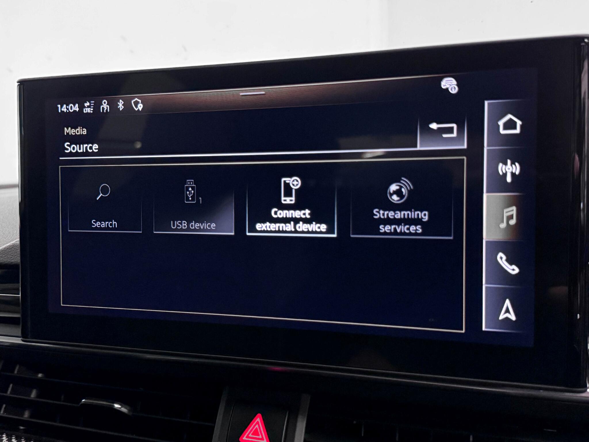 Audi RS4 Avant view 52