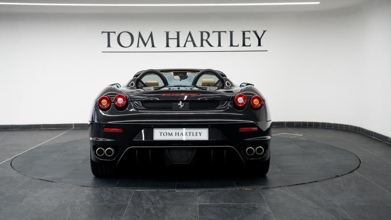 Ferrari F430 view 6