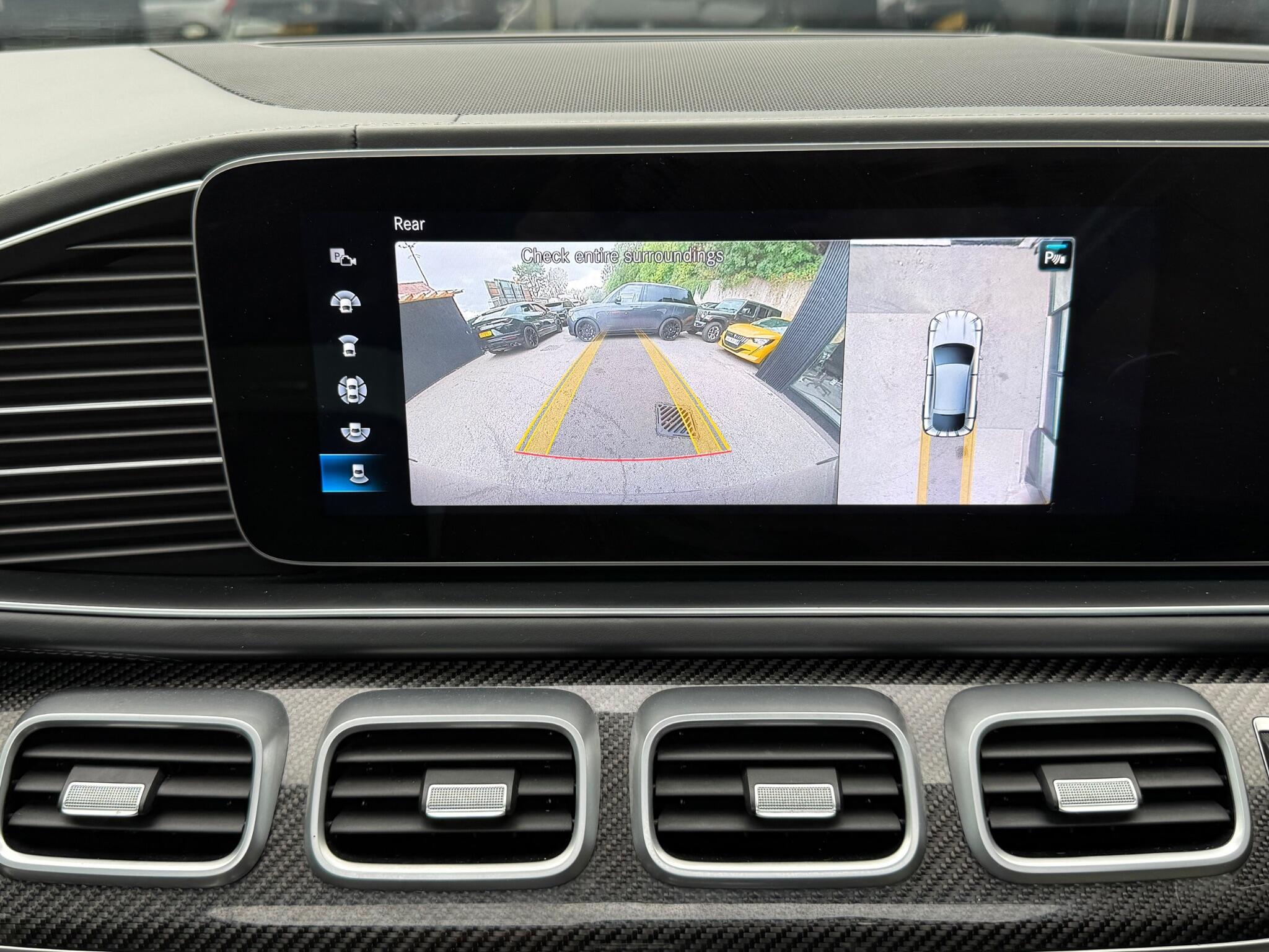 Mercedes-Benz GLE view 21