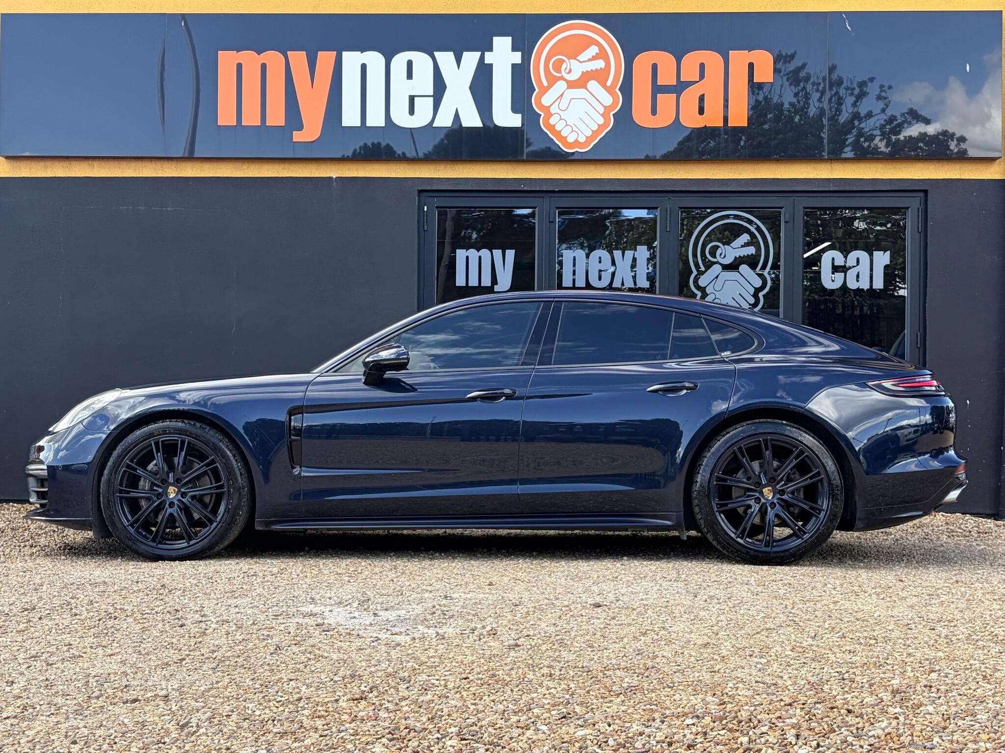 Porsche Panamera view 4