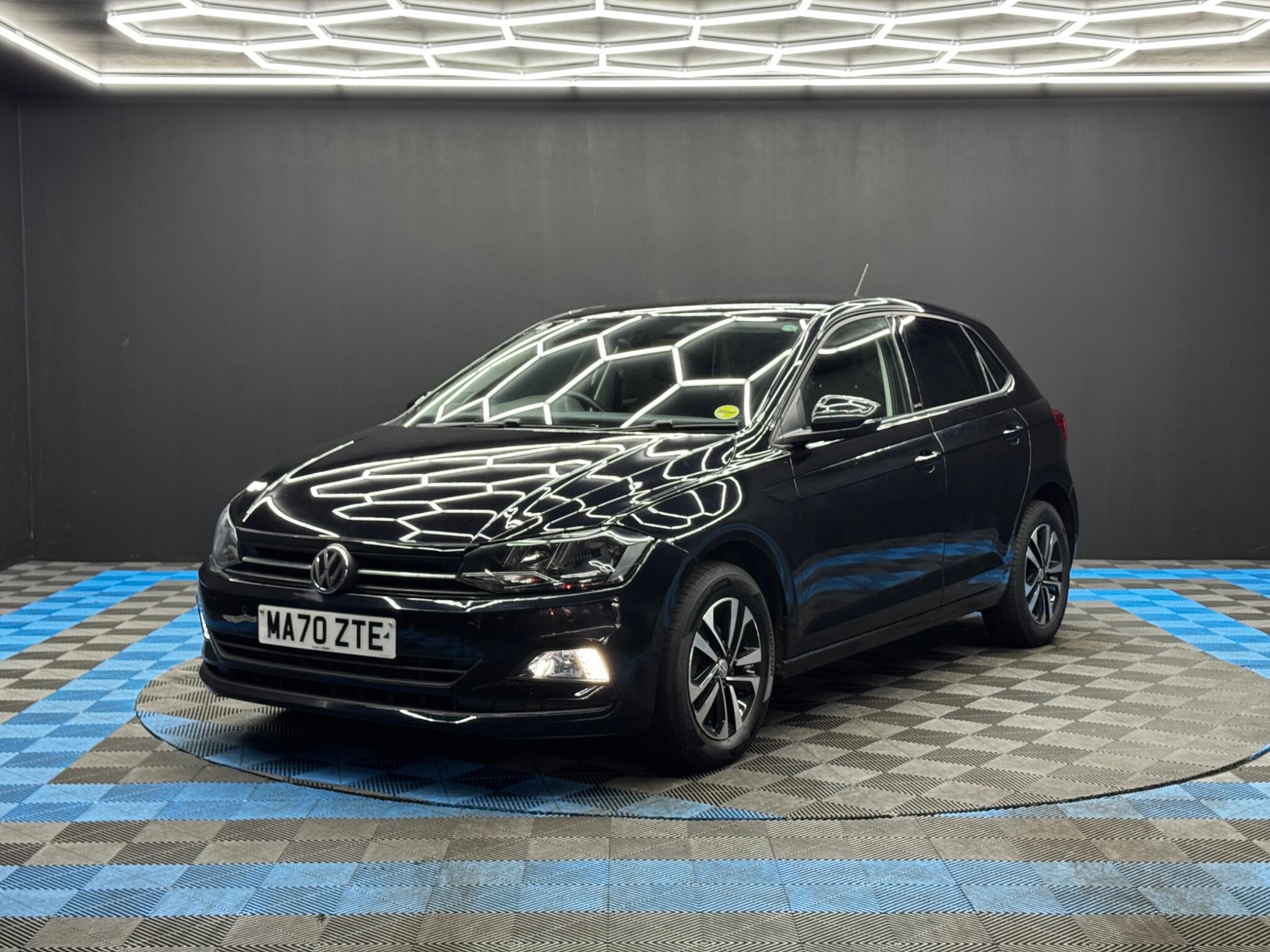 Volkswagen Polo view 3