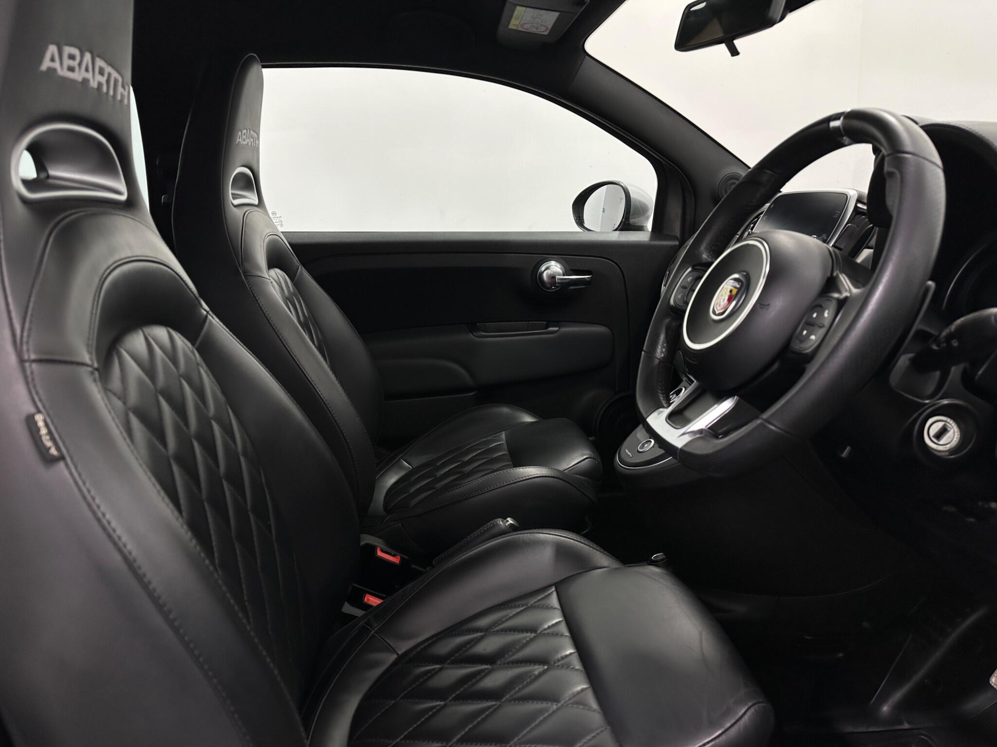 Abarth 595 view 30