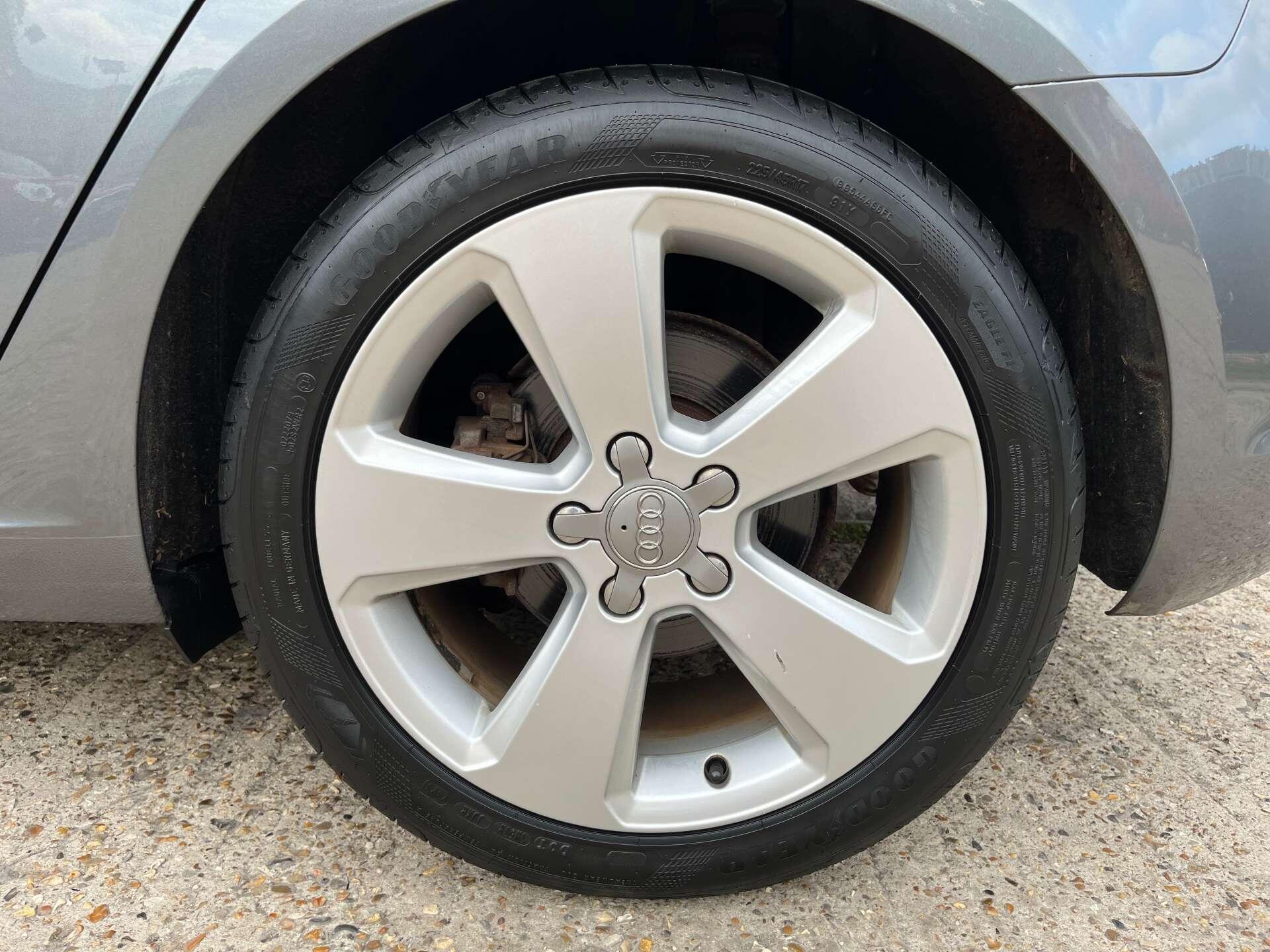 Audi A3 view 21