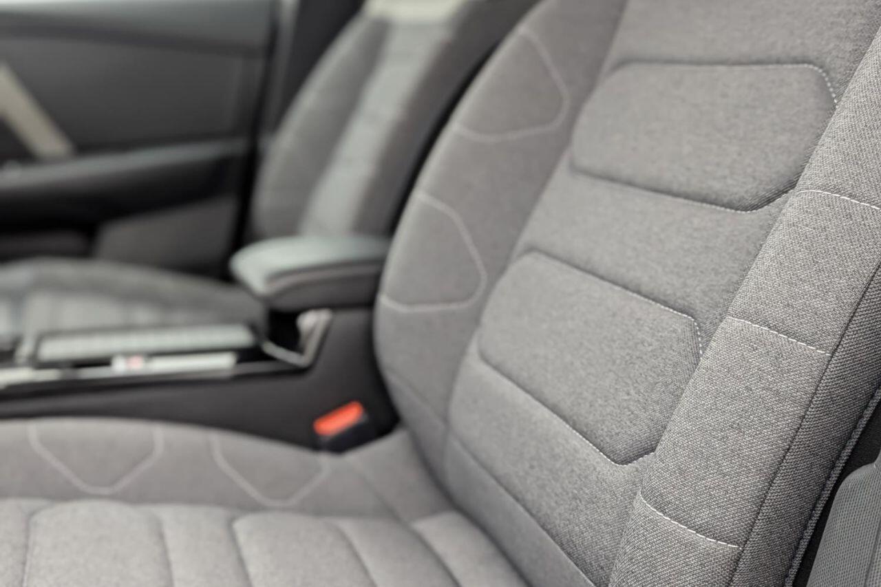 Citroen C4 view 28