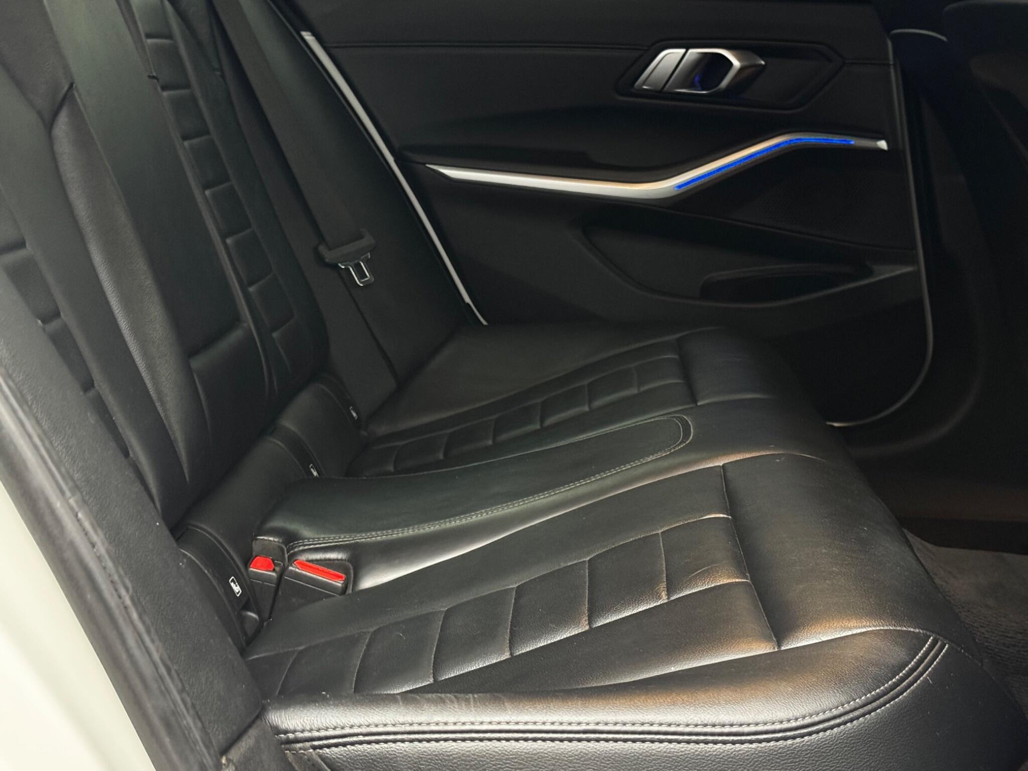 BMW 3 Series view 42