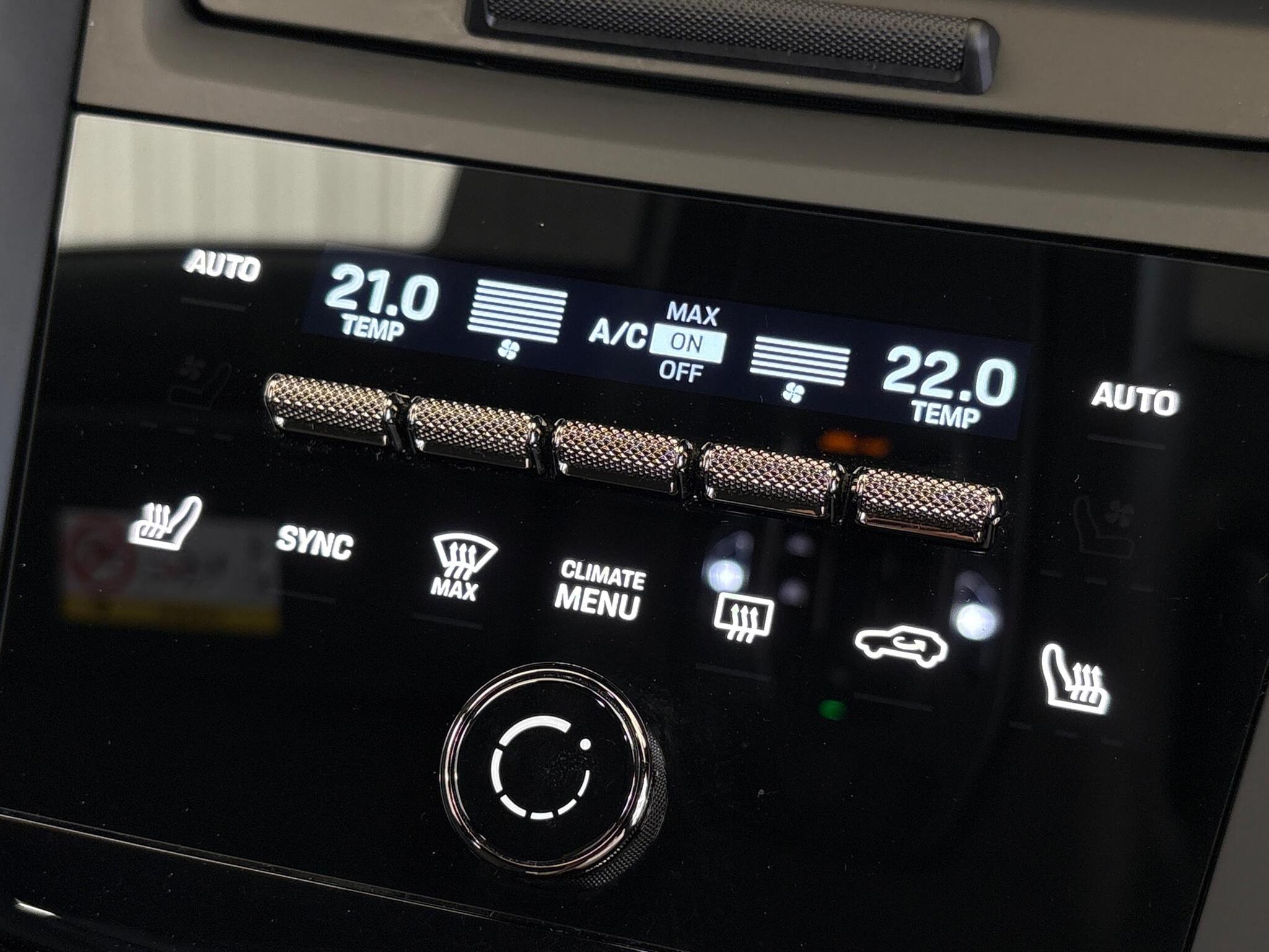 Porsche Macan view 40