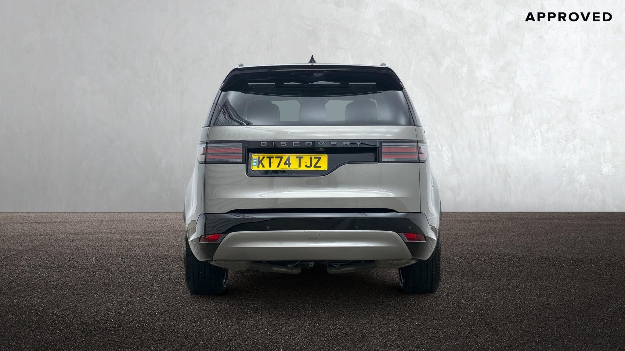 Land Rover Discovery view 6