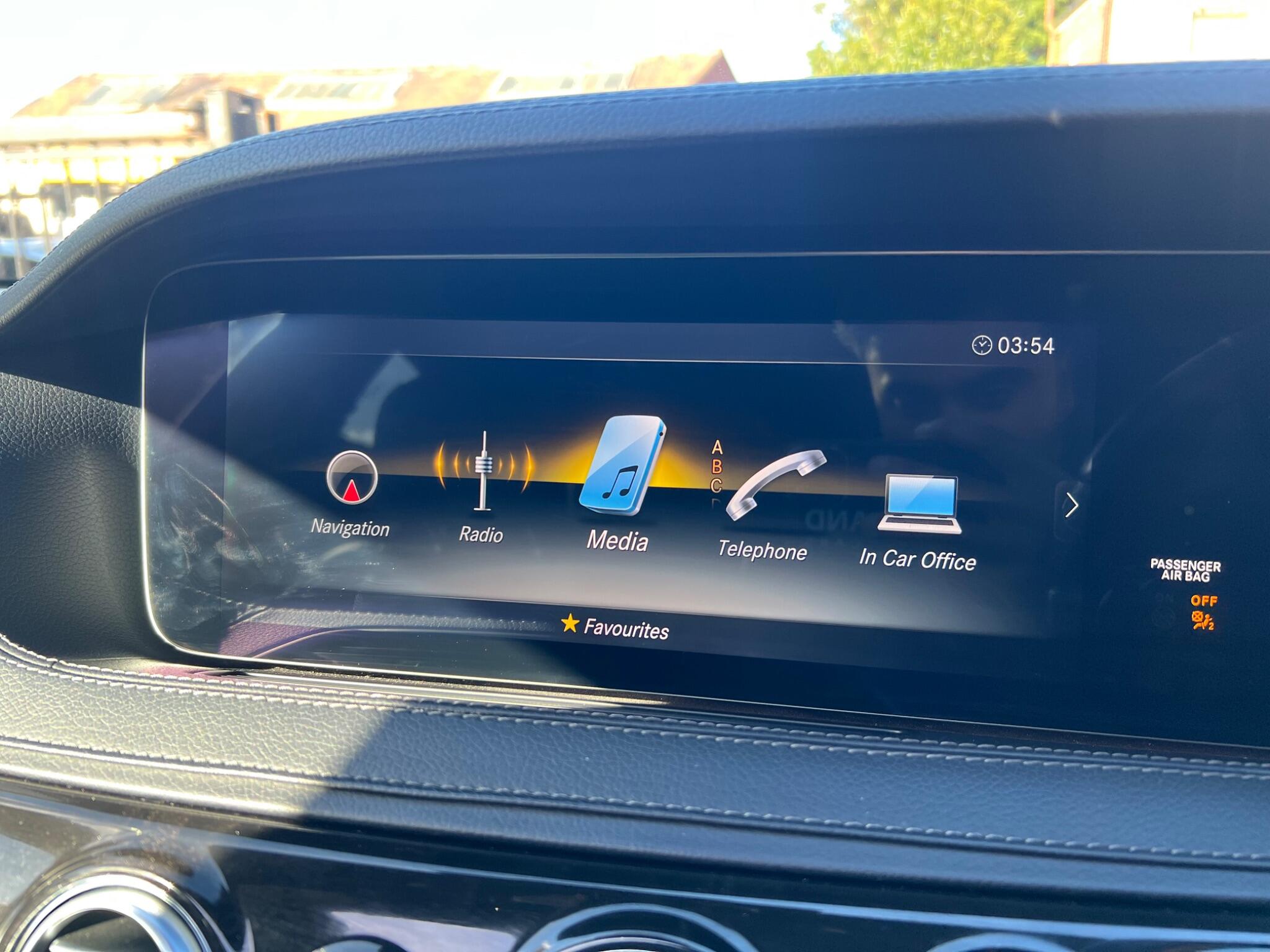 Mercedes-Benz S-Class view 58