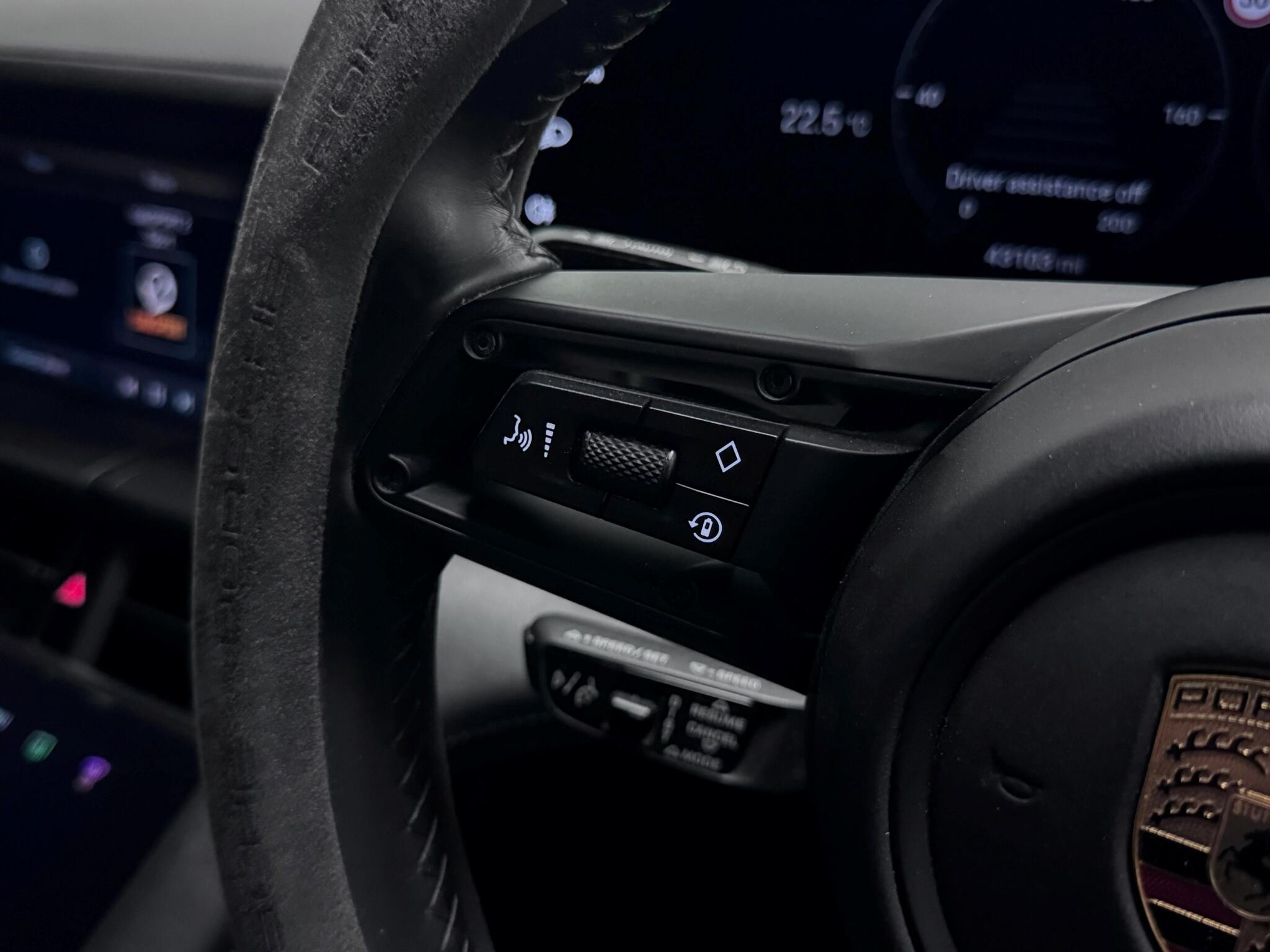 Porsche Taycan view 16
